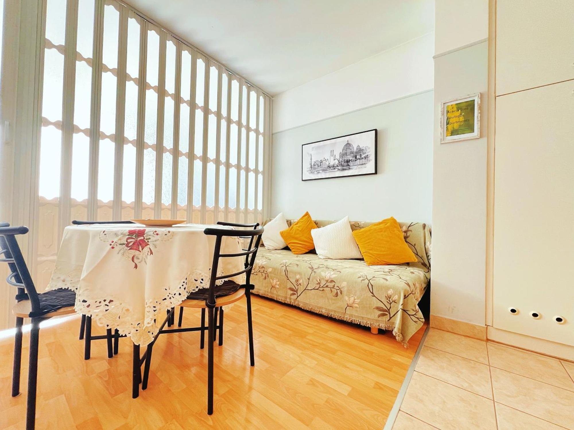 Apartment Acacia Aparhotel-near New York Cafe Budapest