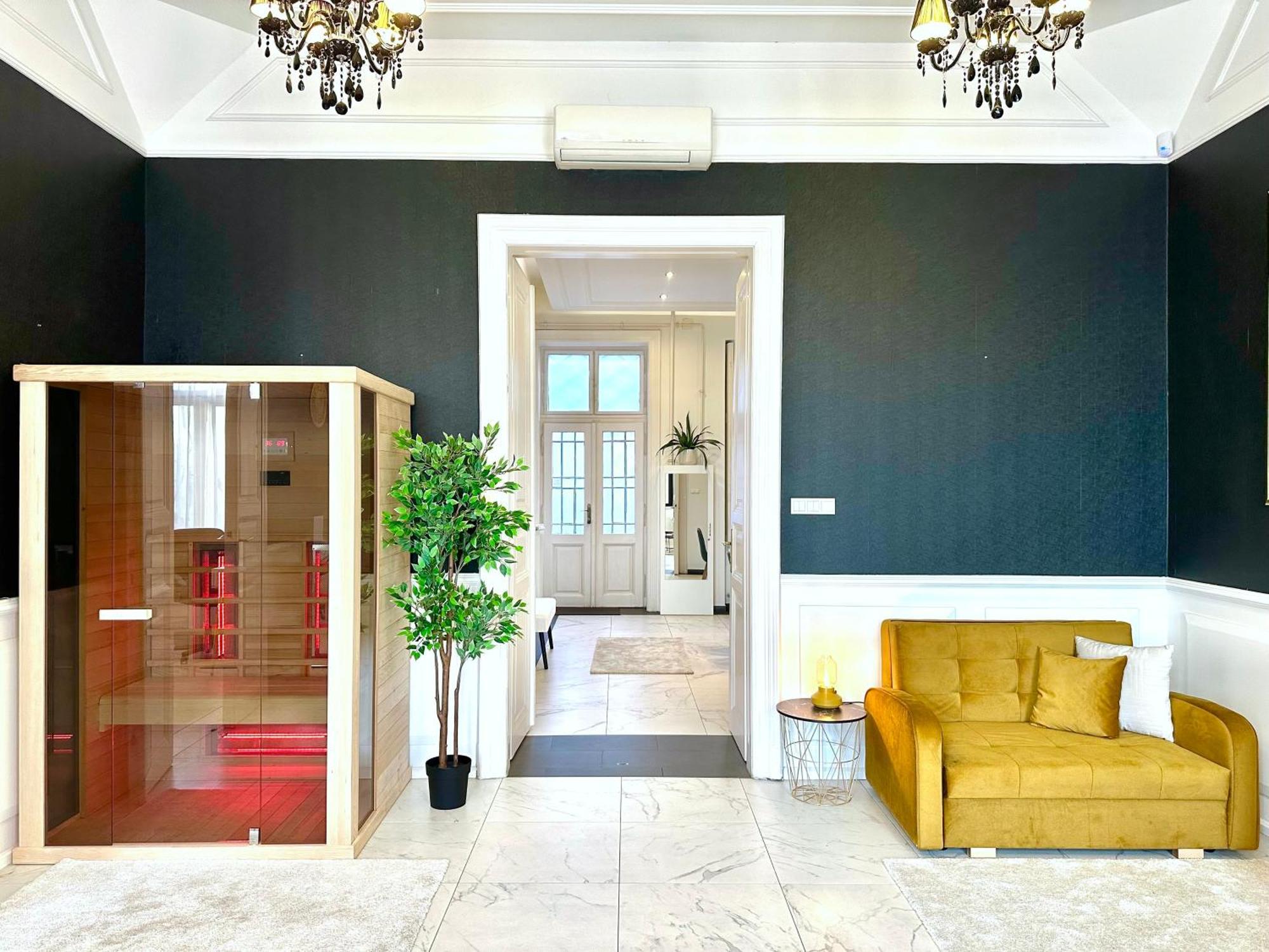 Deluxe 2-bedroom With Sauna And Ac Appartamento *