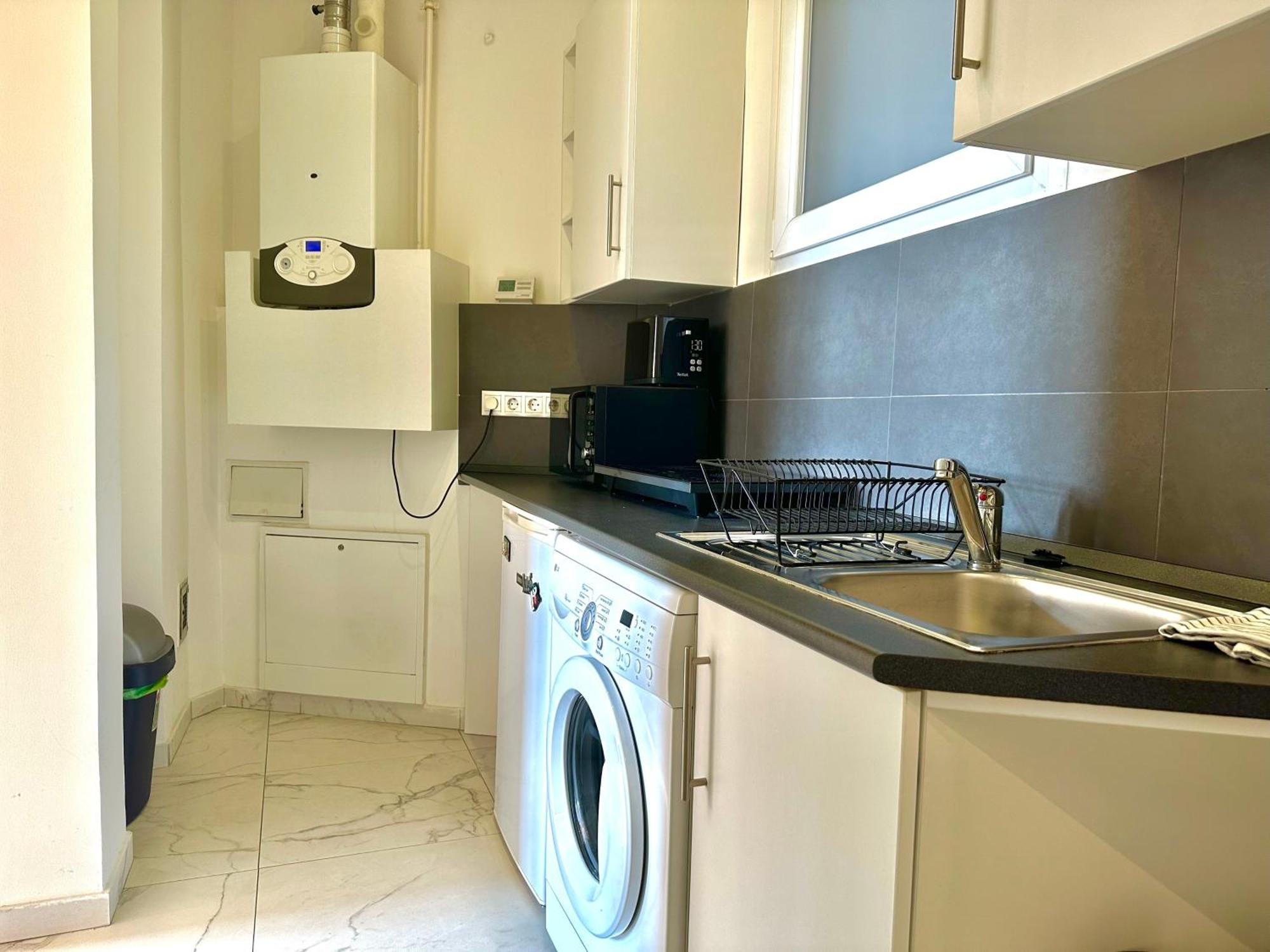 Deluxe 2-bedroom With Sauna And Ac