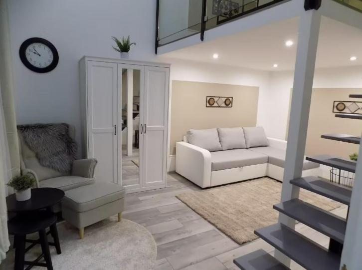 Modern And Cozy Loft Budapešť