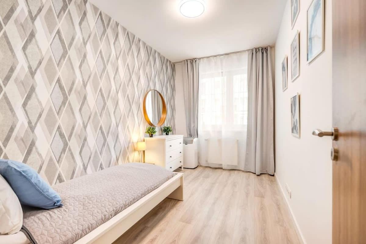 Apartment Very - Large And Quiet Budapest