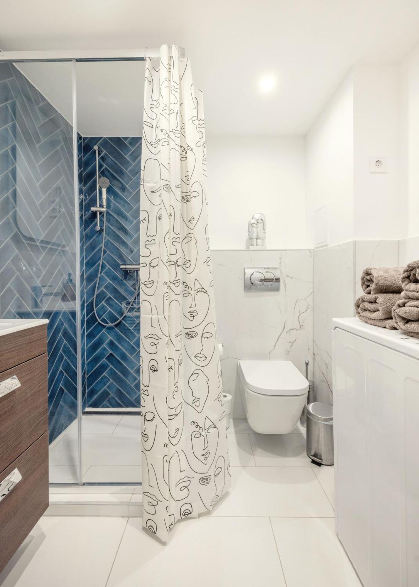 Little Treasure In Center, Quiet With Ac Apartment