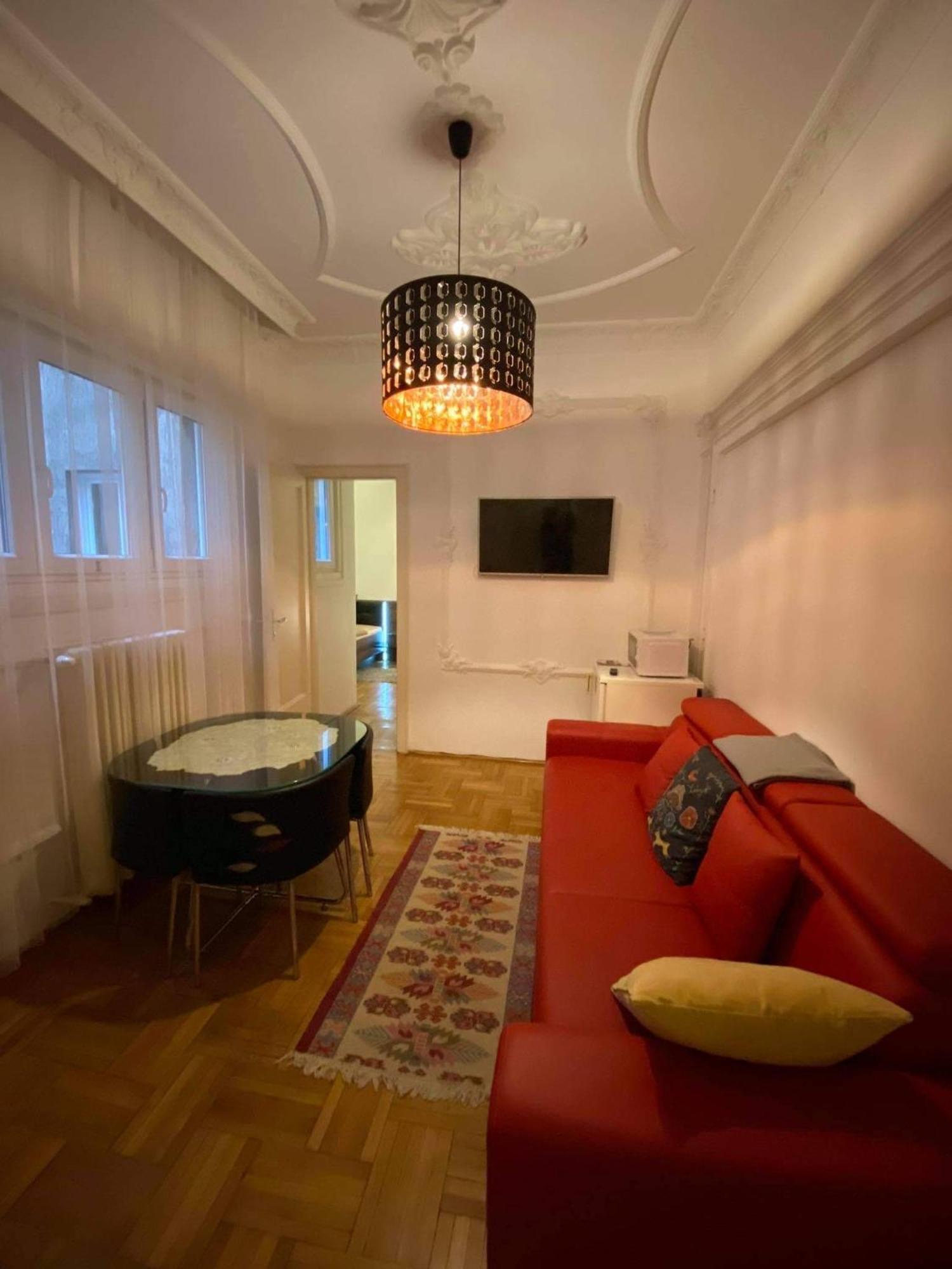 Heart Of The 2 Bedrooms, Living Rooms, Bathrooms, With Ac