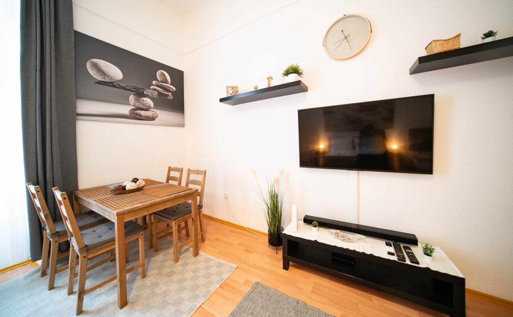 Apartment Free Parking Charlie's - 2sep Room, Ac, Fast Wifi, Tv