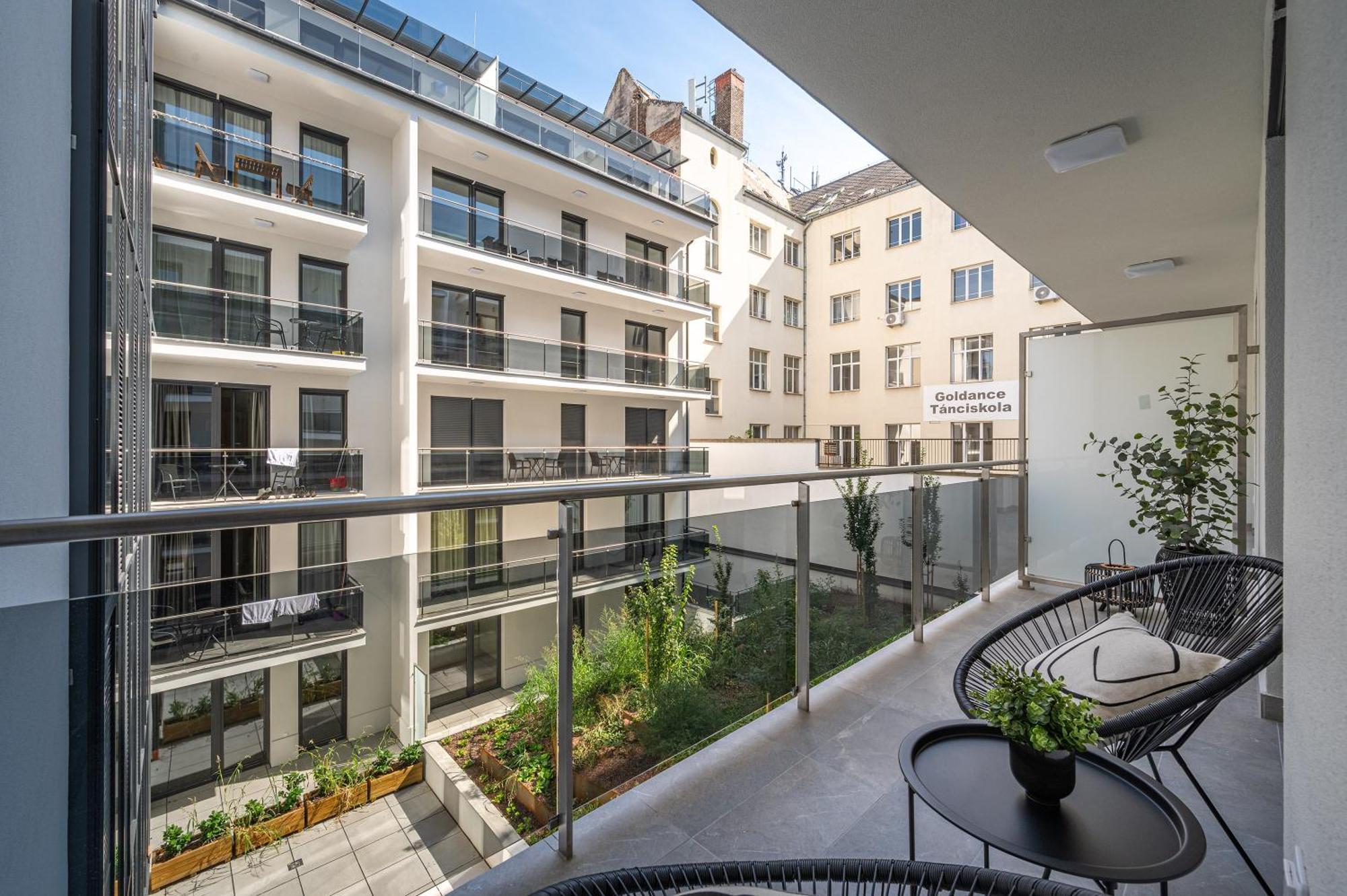 With Balcony @ Downtown Apartamento *