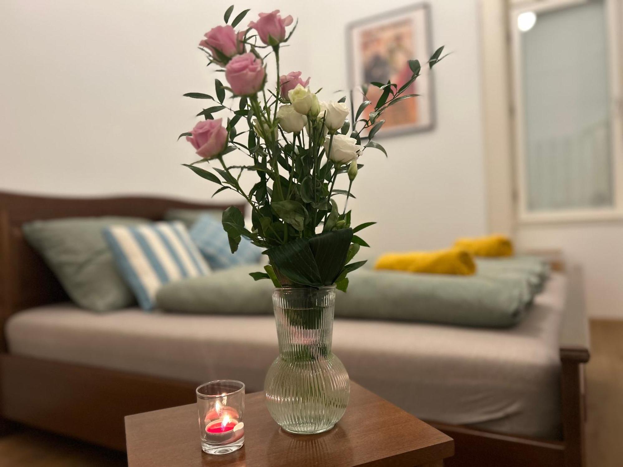 River Ruby Apartment *