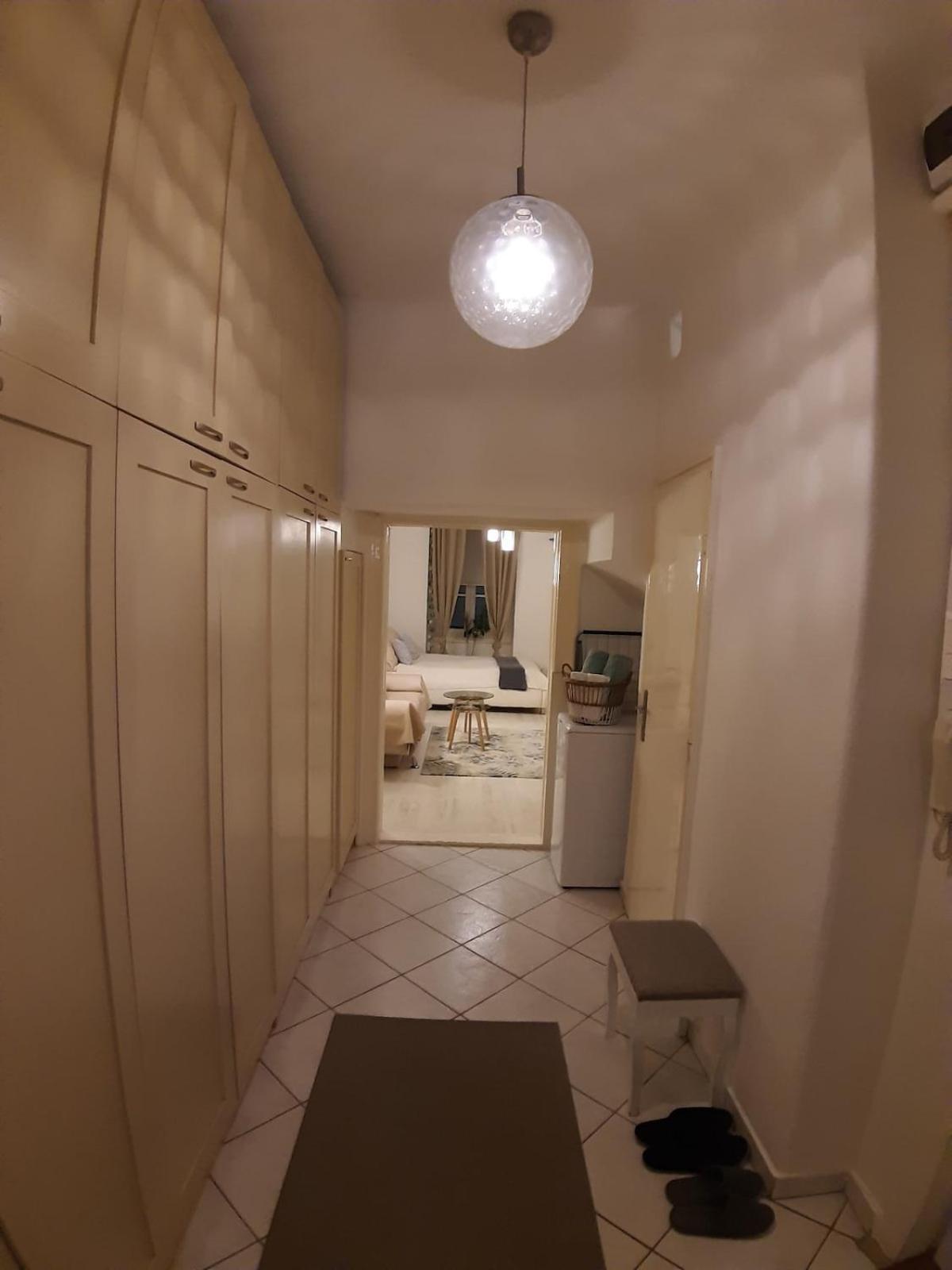 Appartamento Palace District, Leisurely Nest In Crowded Dwntwn