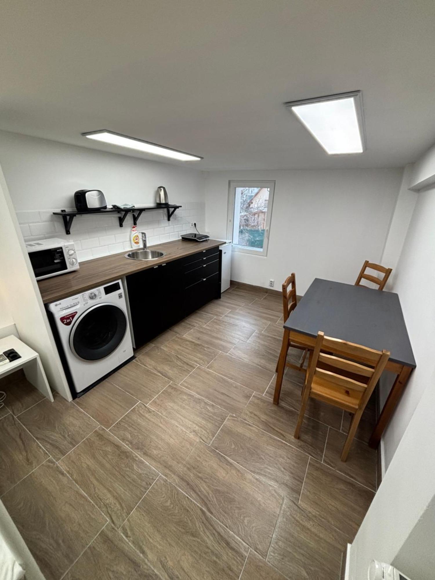 Benjamin Apartman