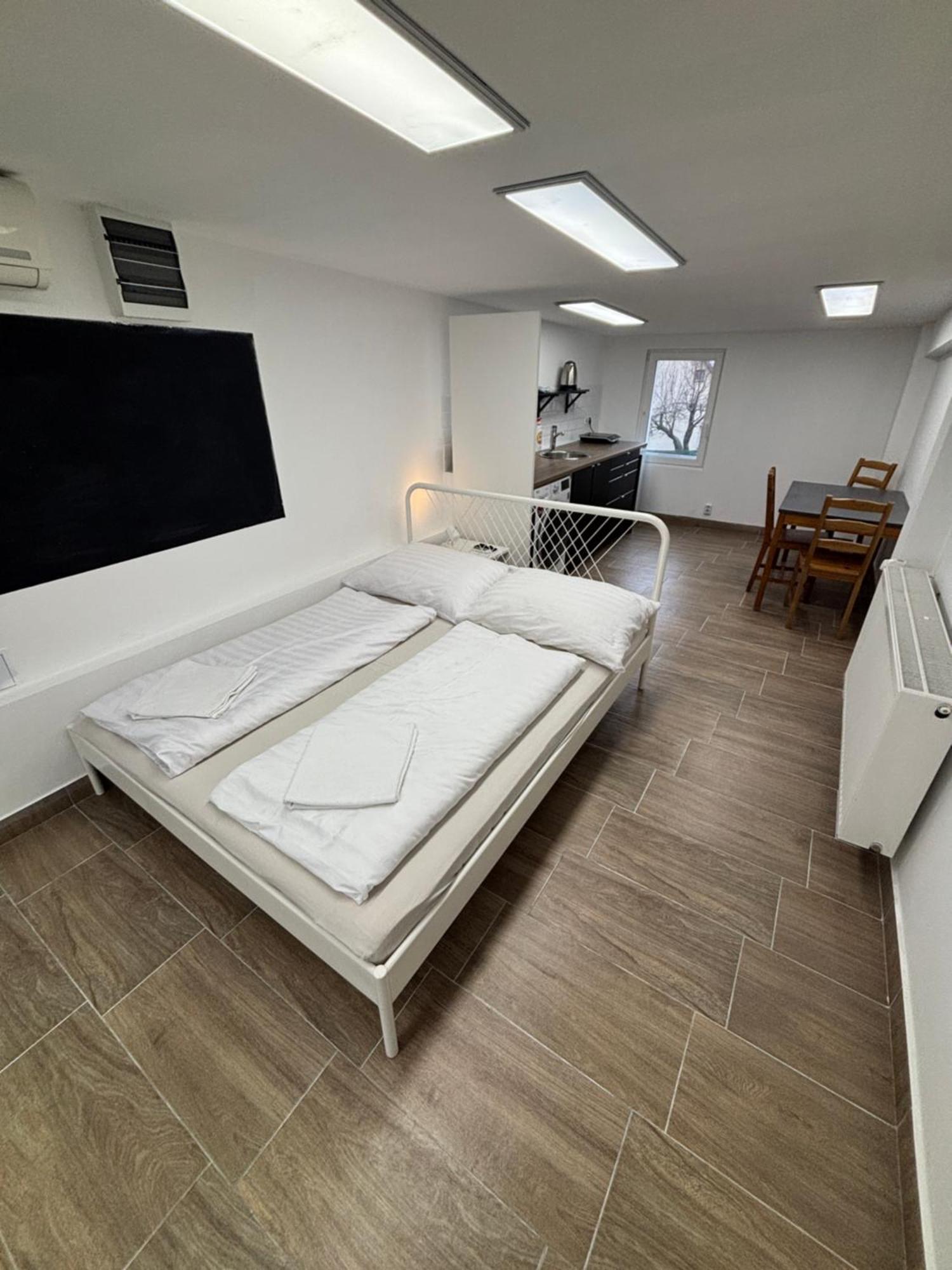 Benjamin Apartman