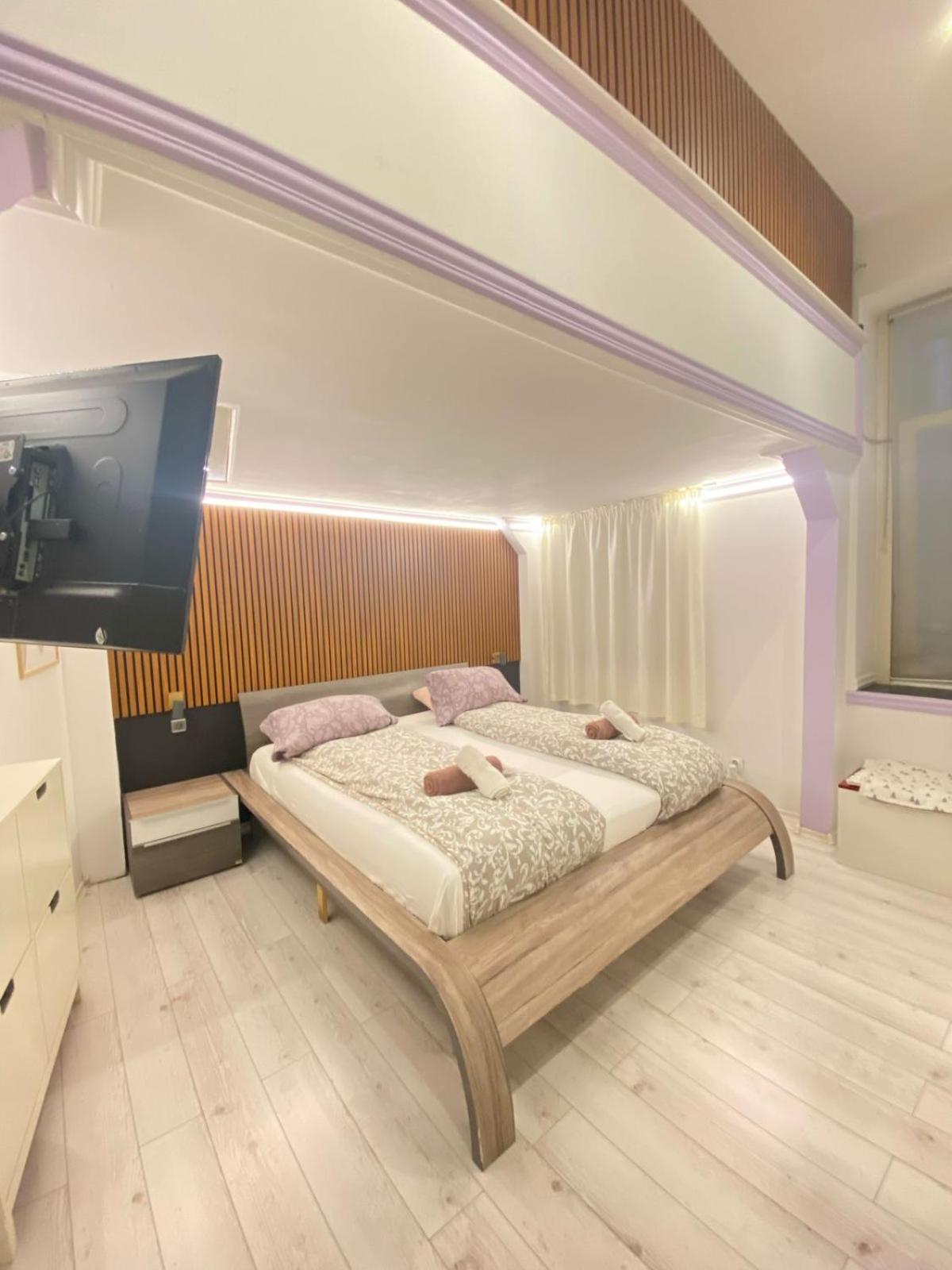 Apartamento Yes, Yes! Lovely Good Amenities Center *