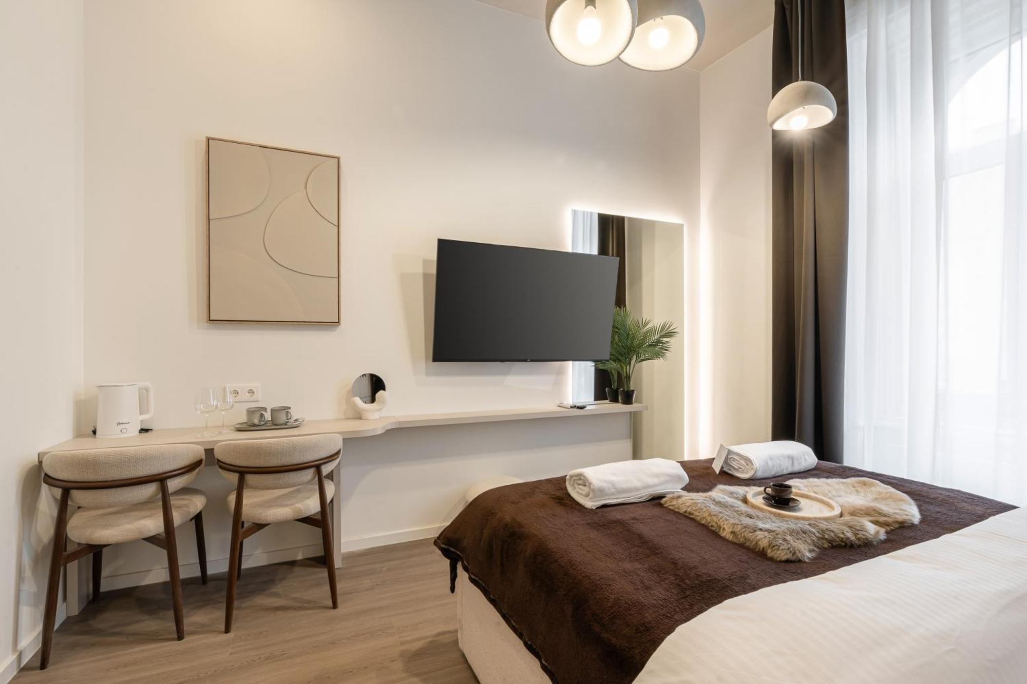 Oasis Luxe Boutique By Bqa