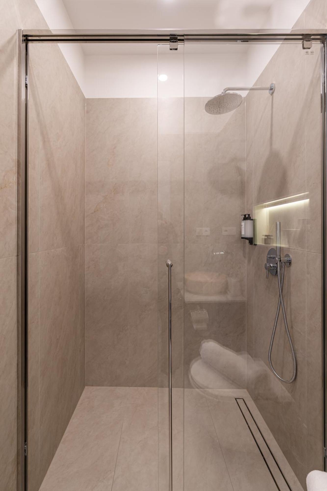 Oasis Luxe Boutique By Bqa