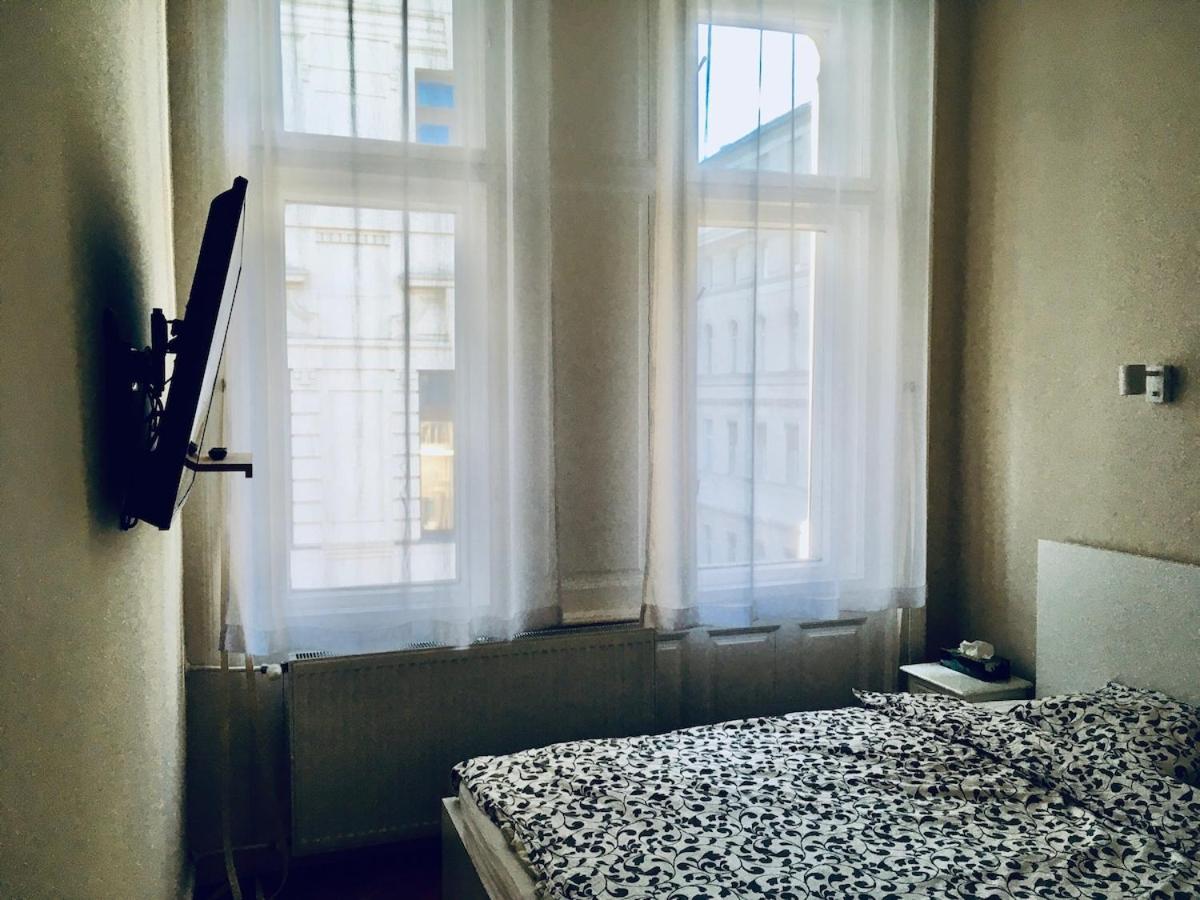 Unique And Stylish Downtown Appartement