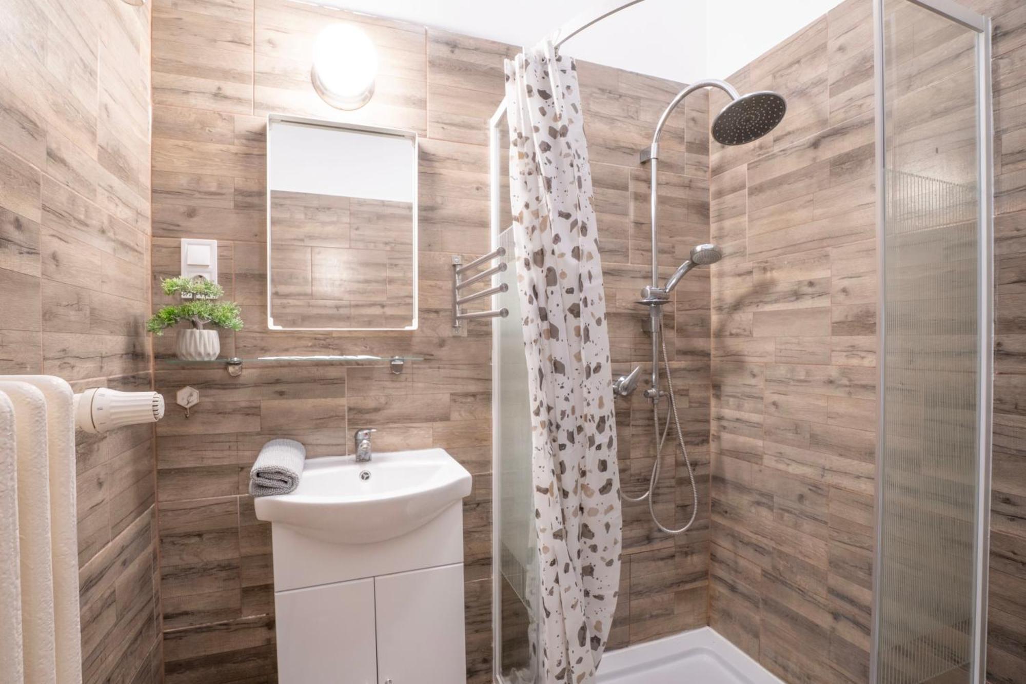 Apartment Stylish Broadway Near Parliament Z30 *