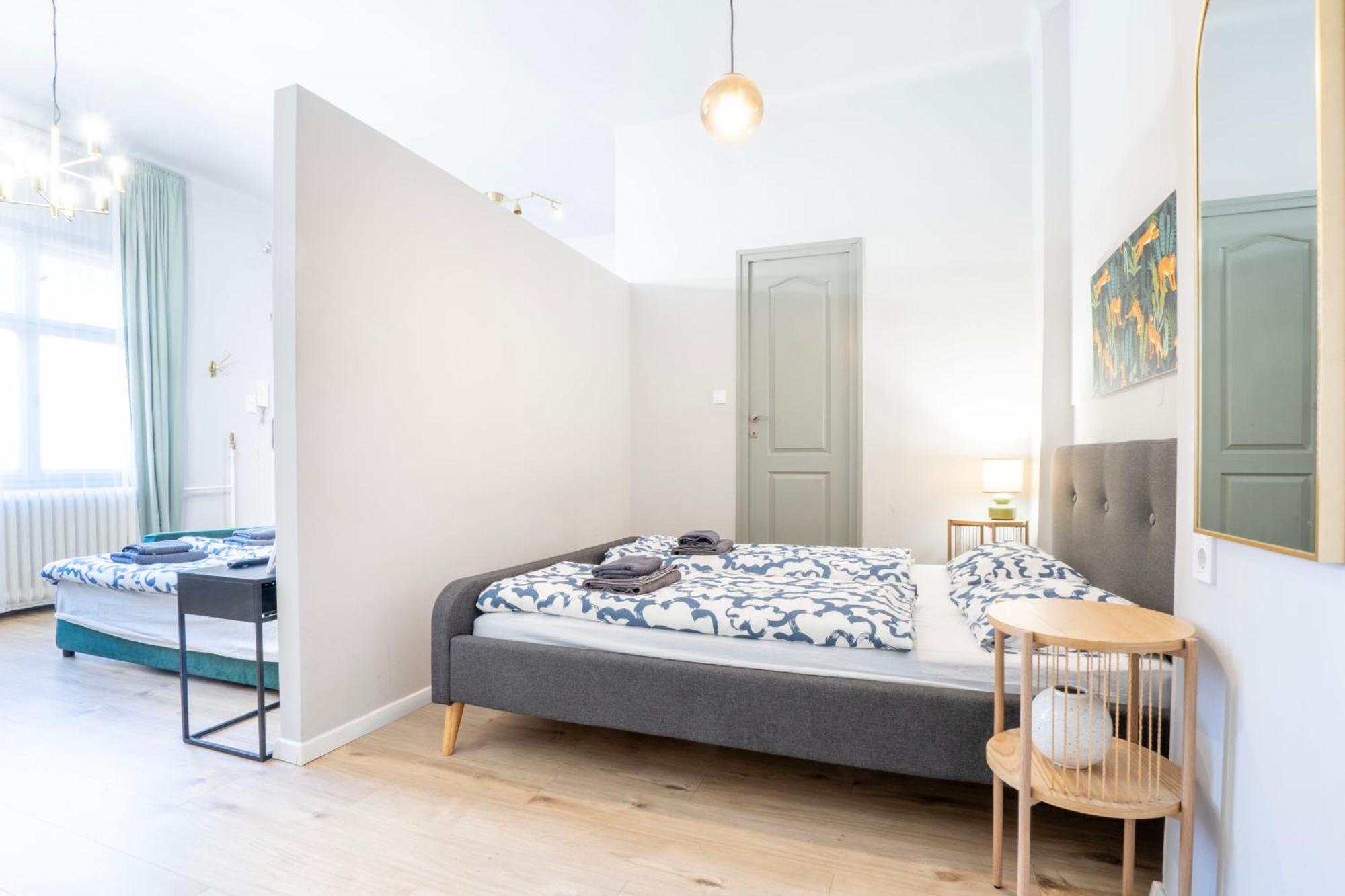Stylish Broadway Near Parliament Z30 Apartment *