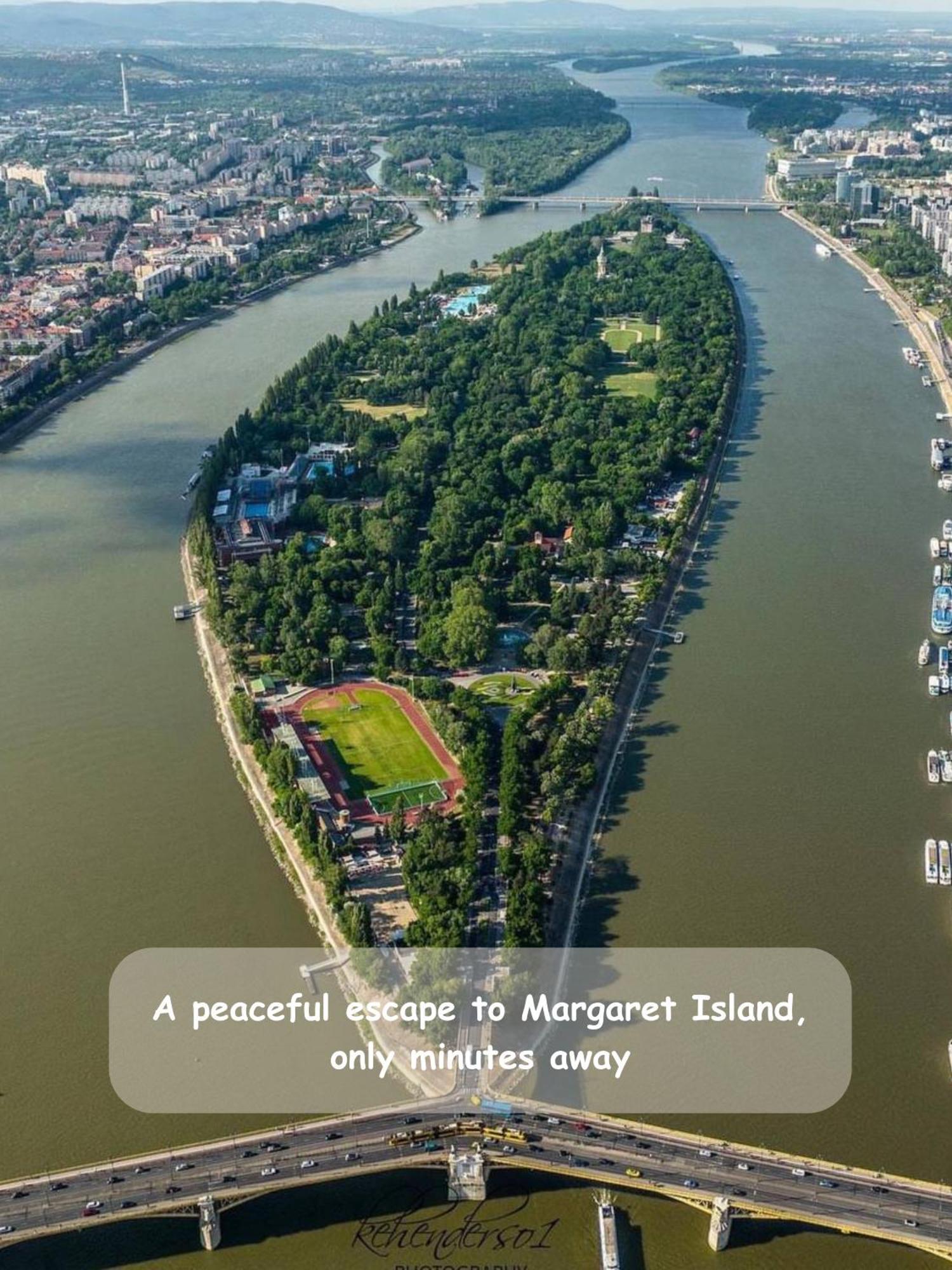 Luxury Paris Style In Heart Of Budapest