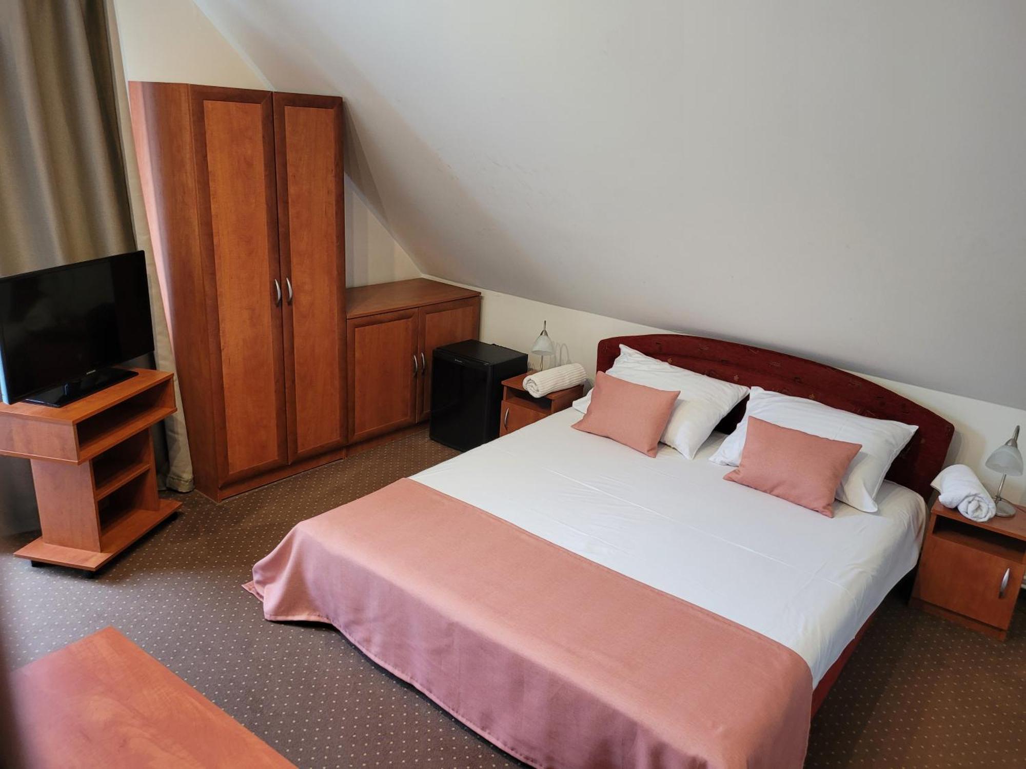 Ida Panzio Budapest