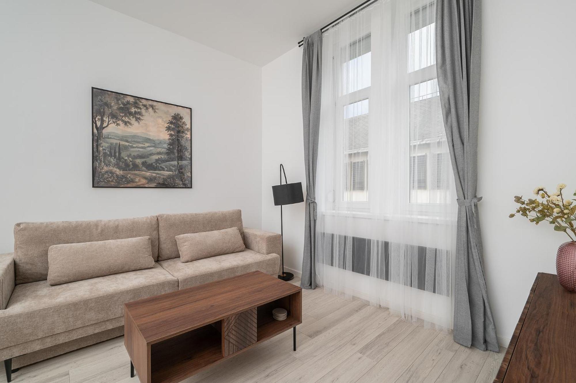 Apartment Park *