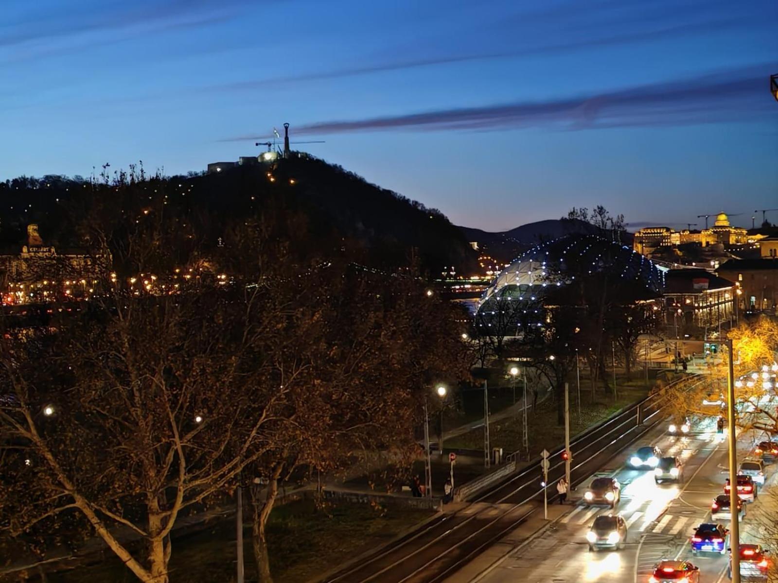 The Pearl With The Danube And Gellert Hill View * Budapest