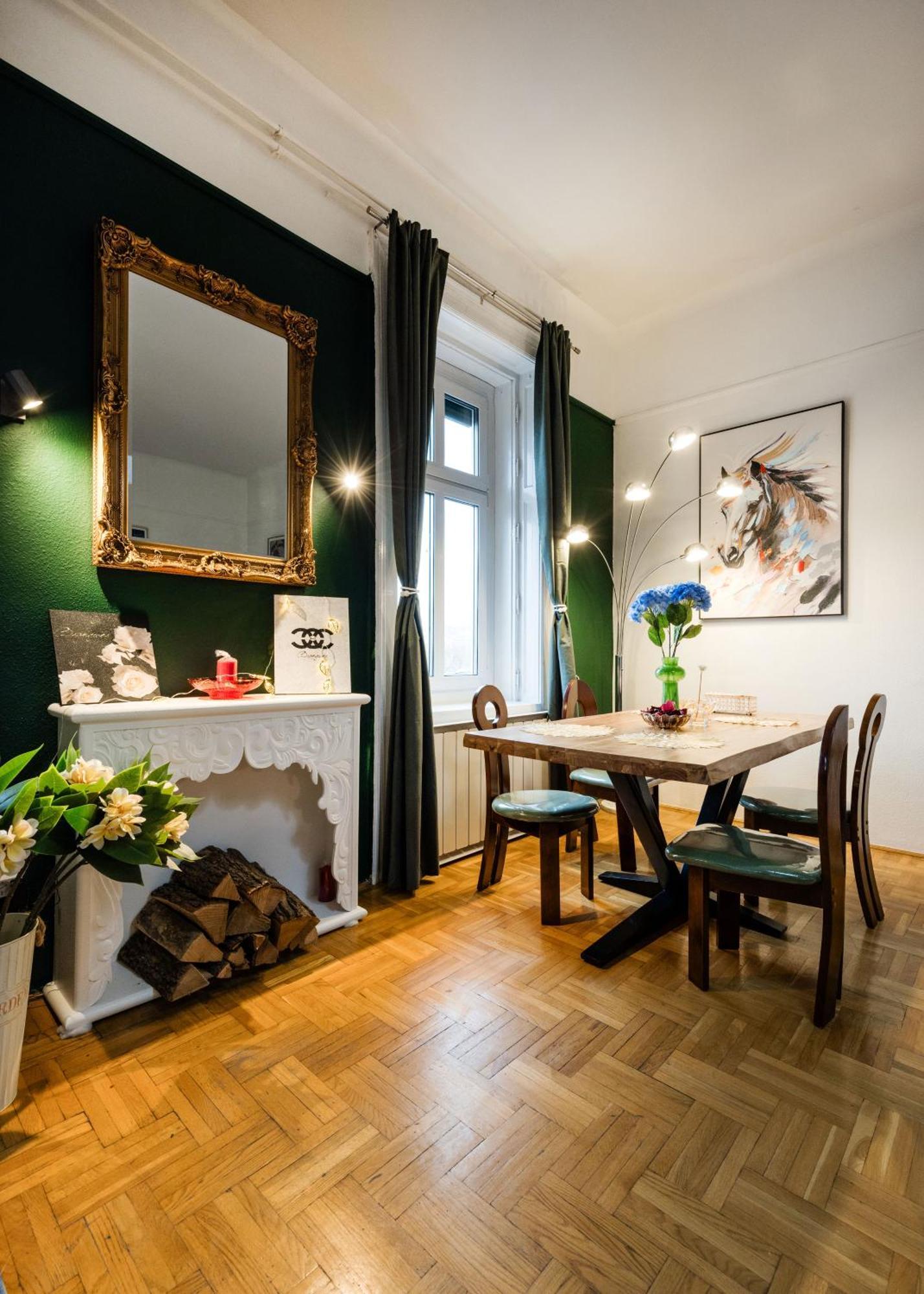 The Pearl With The Danube And Gellert Hill View * Budapest
