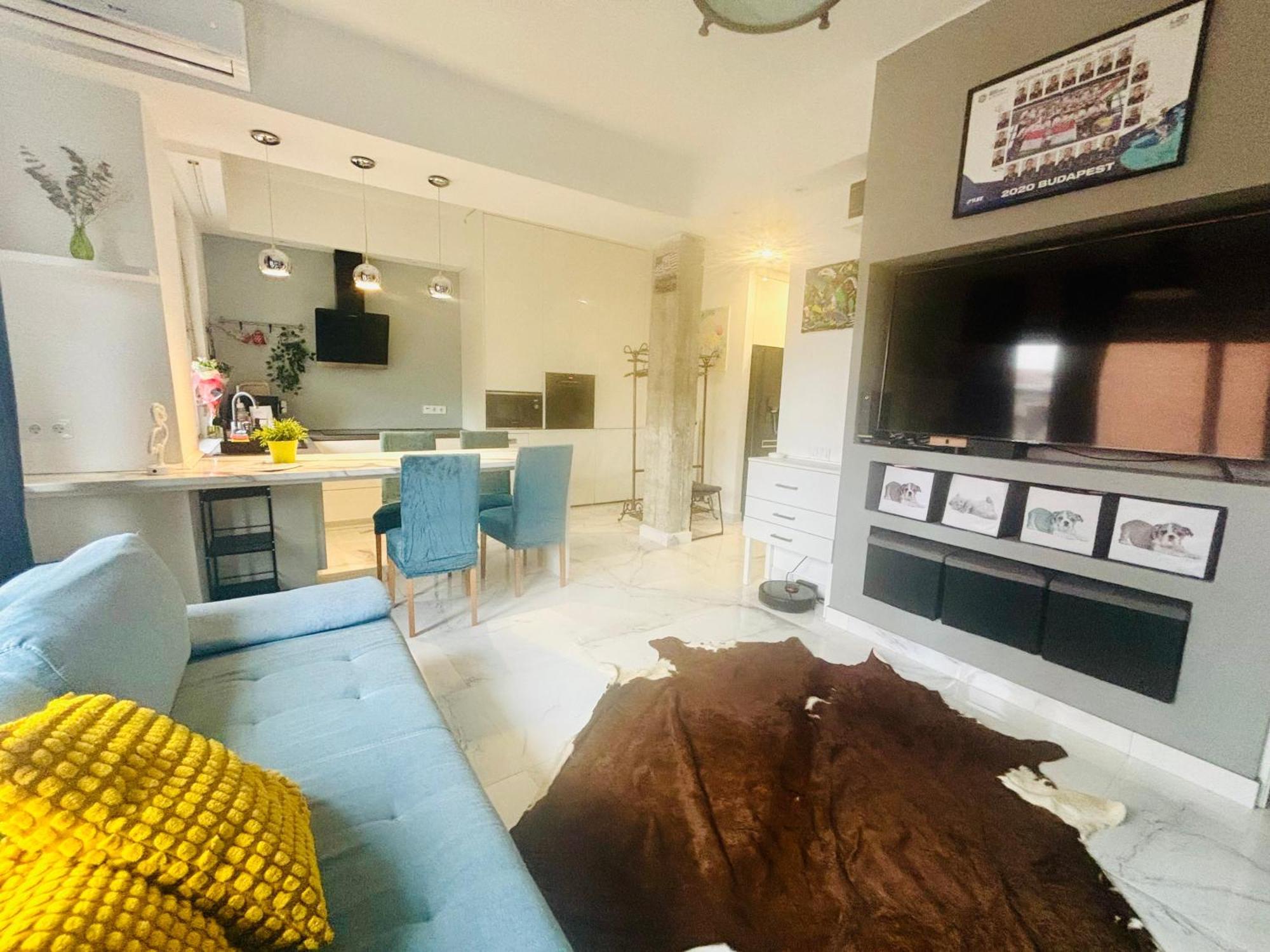 Bp-est Katona Apartamento *
