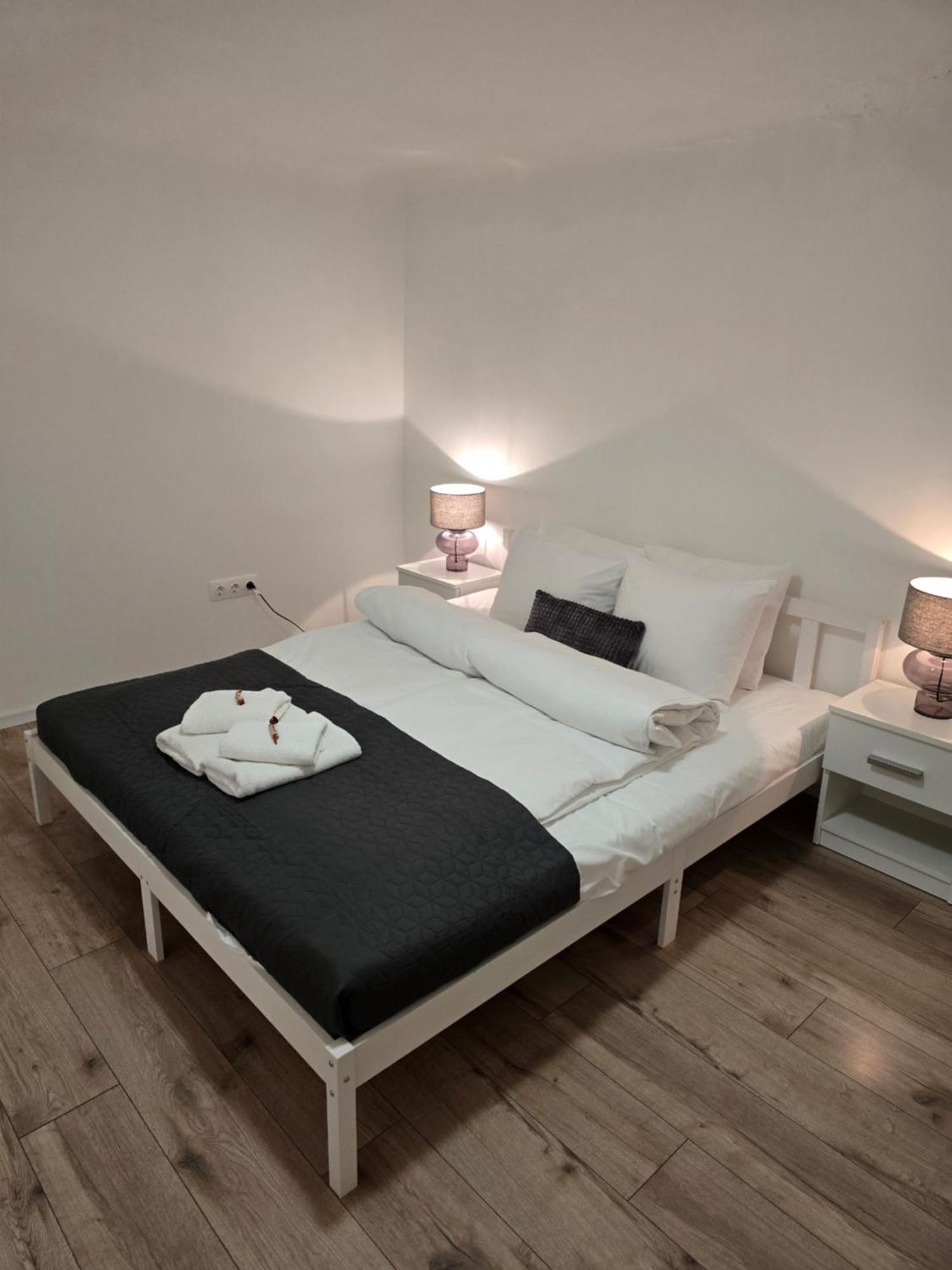 Rakoczi Retreat - In The Heart Of Budapešť