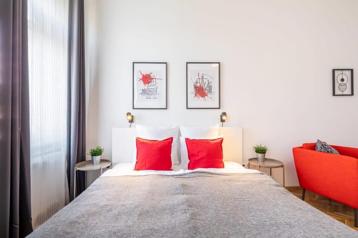 Excellent Location Magnificent Flat Boedapest