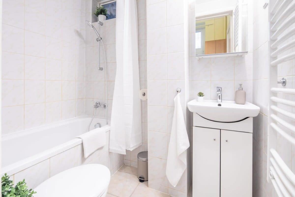 - New - Aircon - Comfy Appartamento Budapest