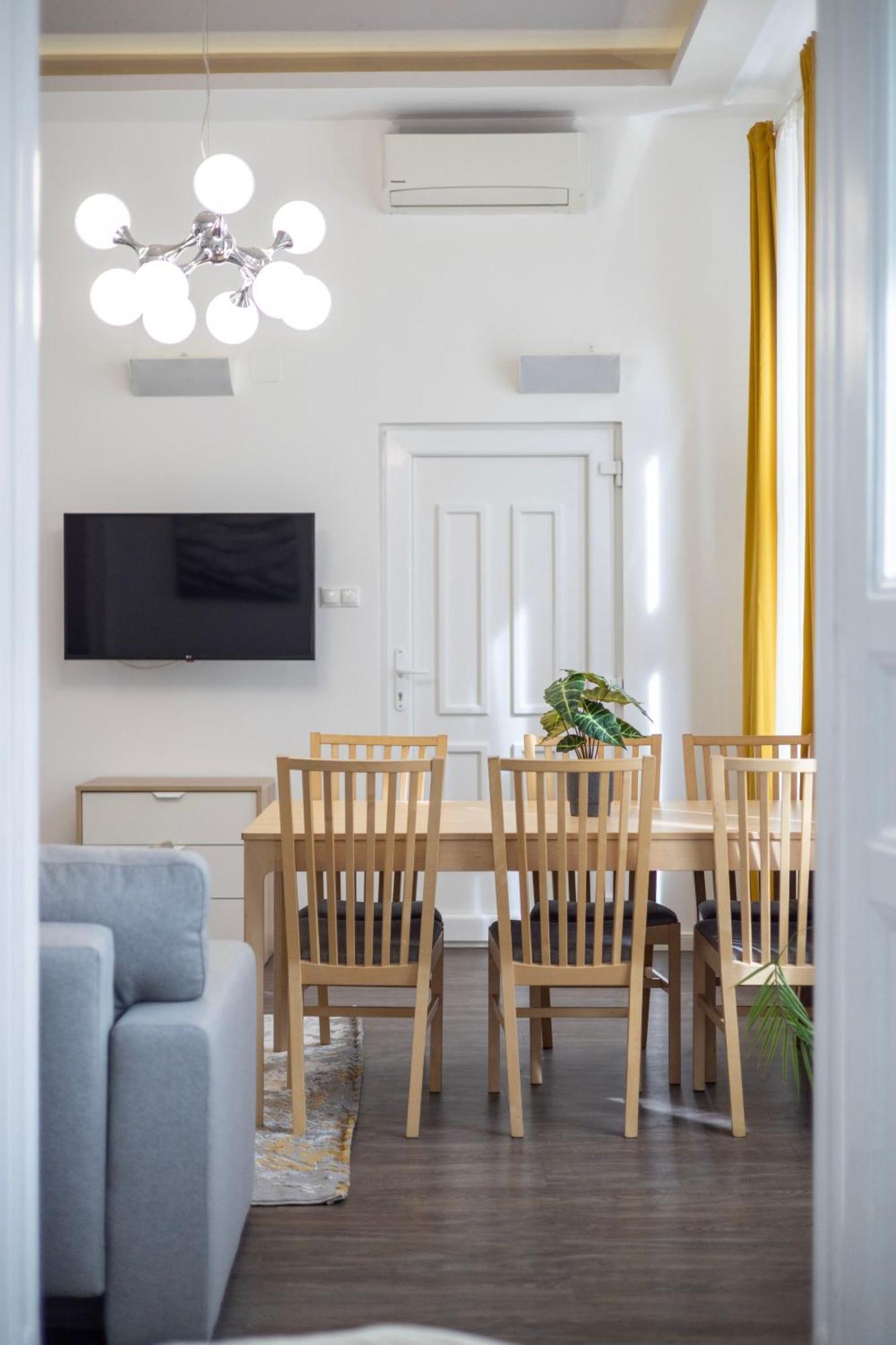 Apartament Exclusive & Grand Next To The Fashion St'