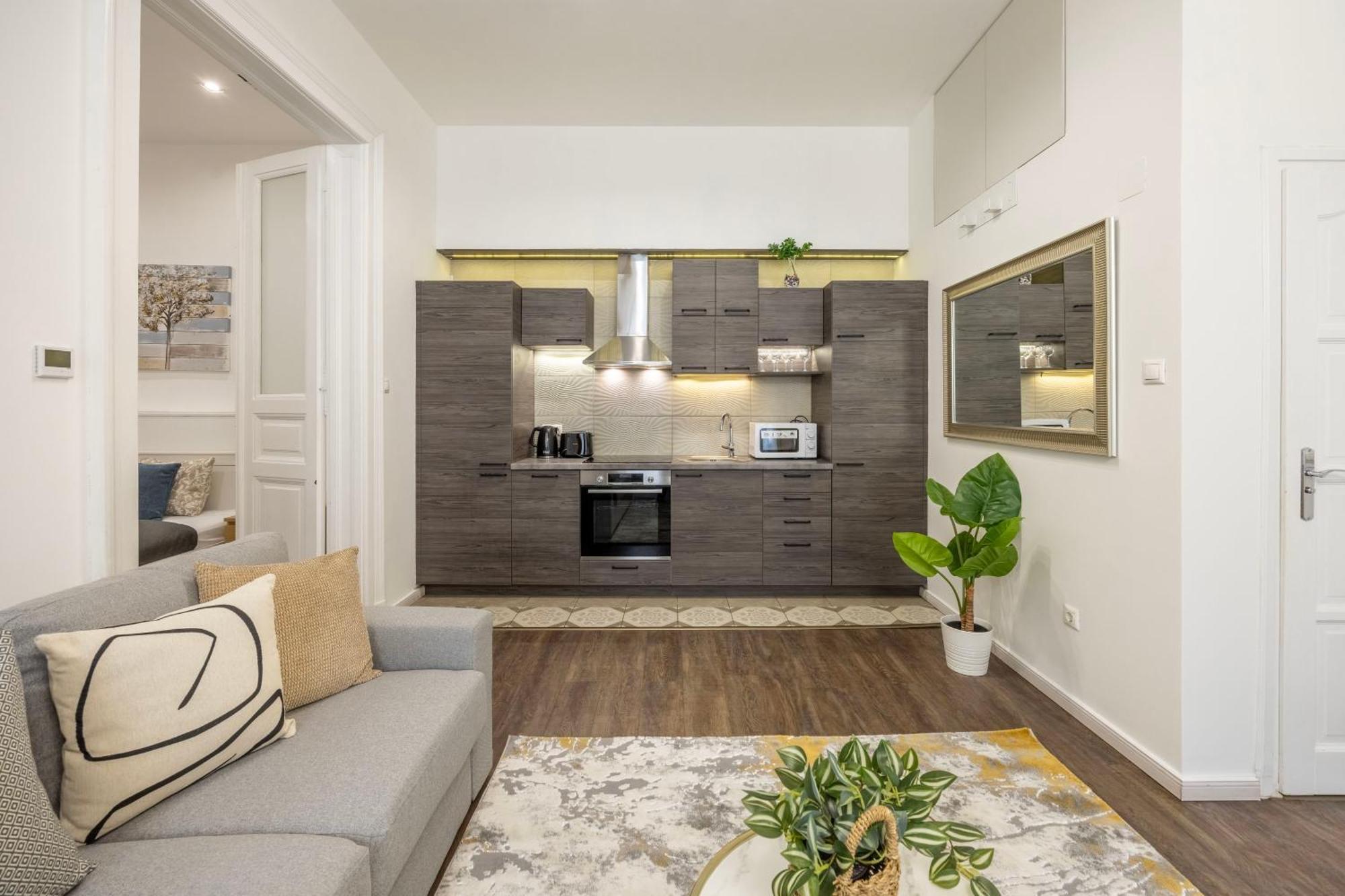Exclusive & Grand Next To The Fashion St' Apartament *