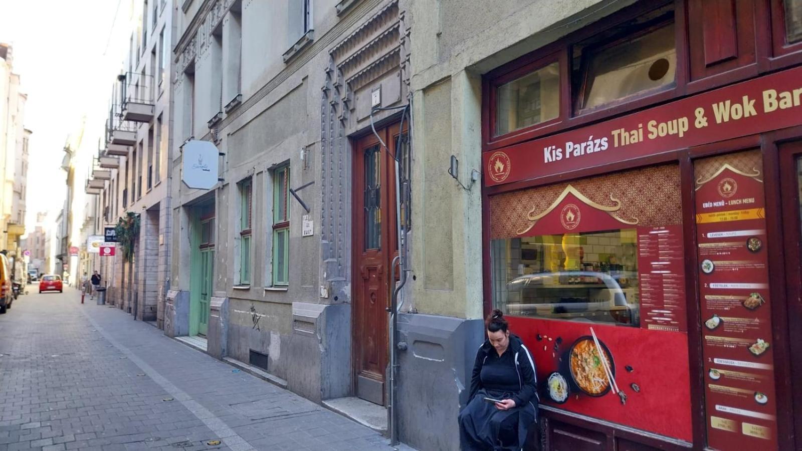Leda Next To Szimpla Kert Appartamento Budapest
