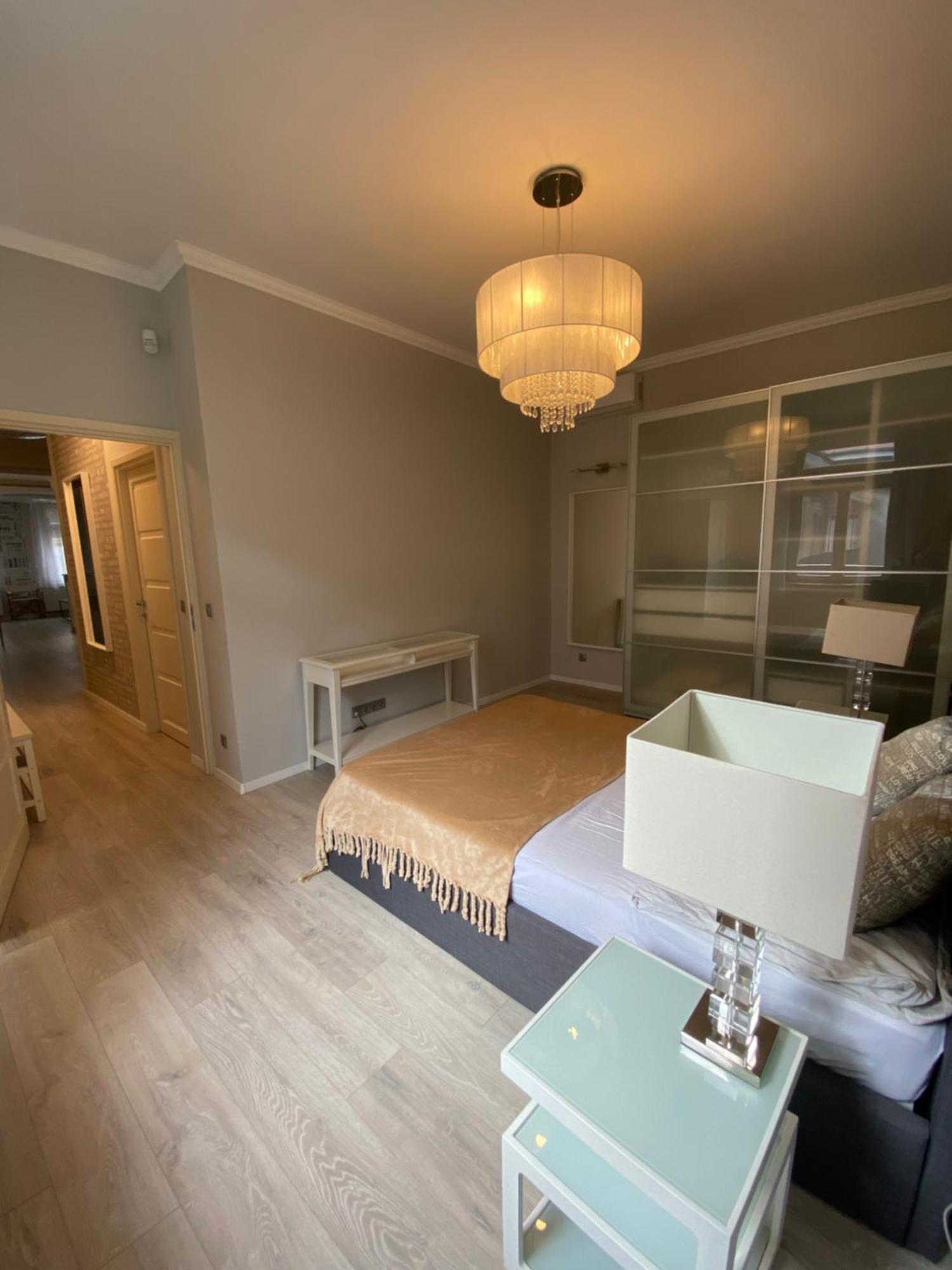 Apartment Apaczai Nearby Chain Bridge Budapest