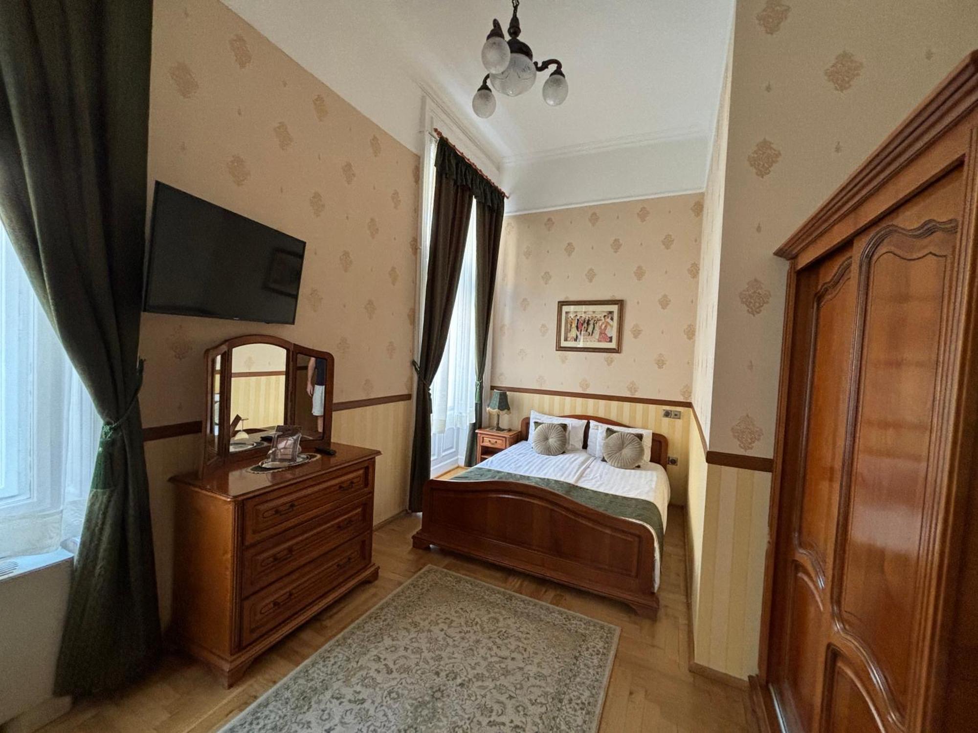 Cotton House 4*