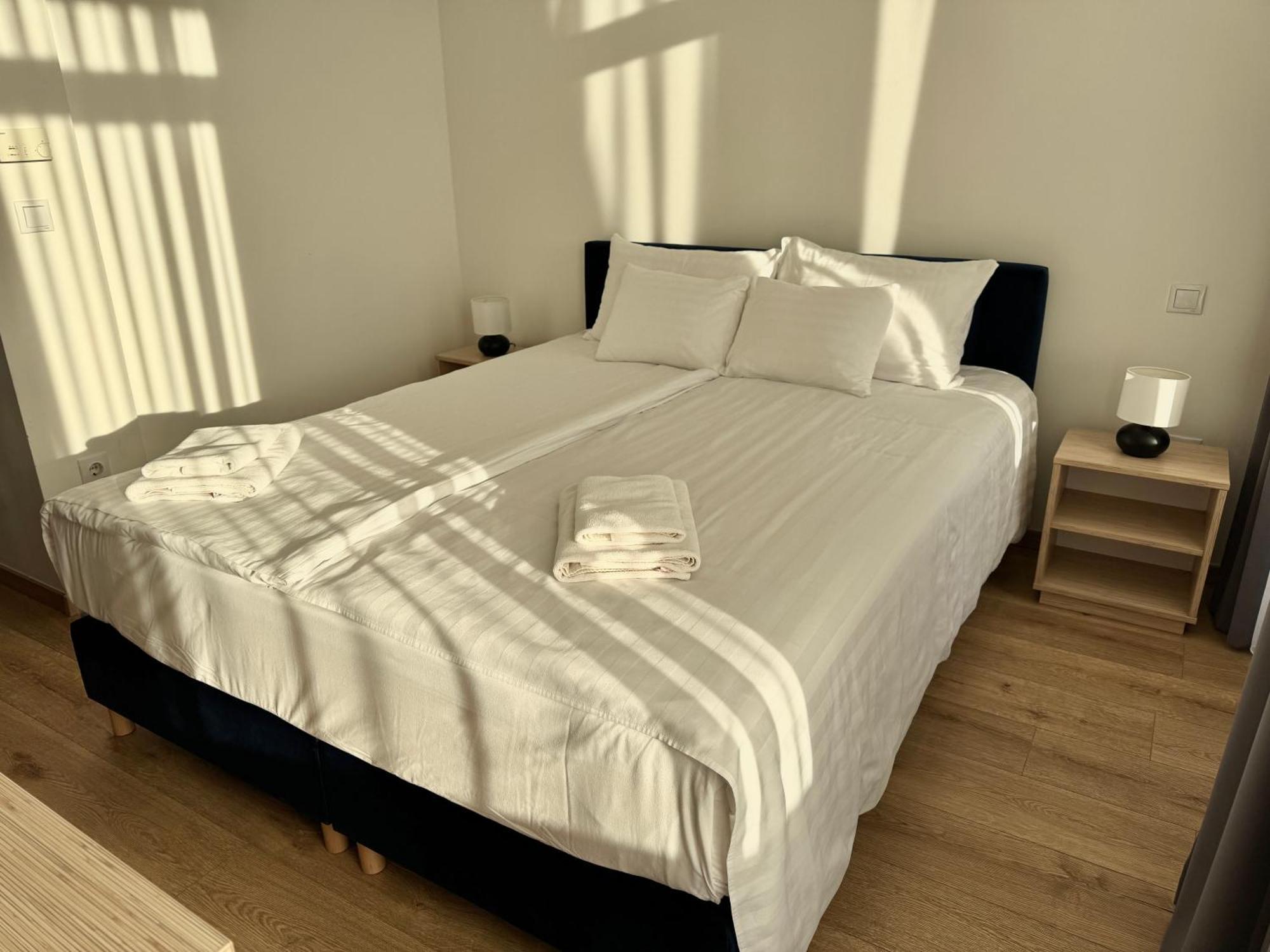 Rooftop City Residence With Underground Parking 3*