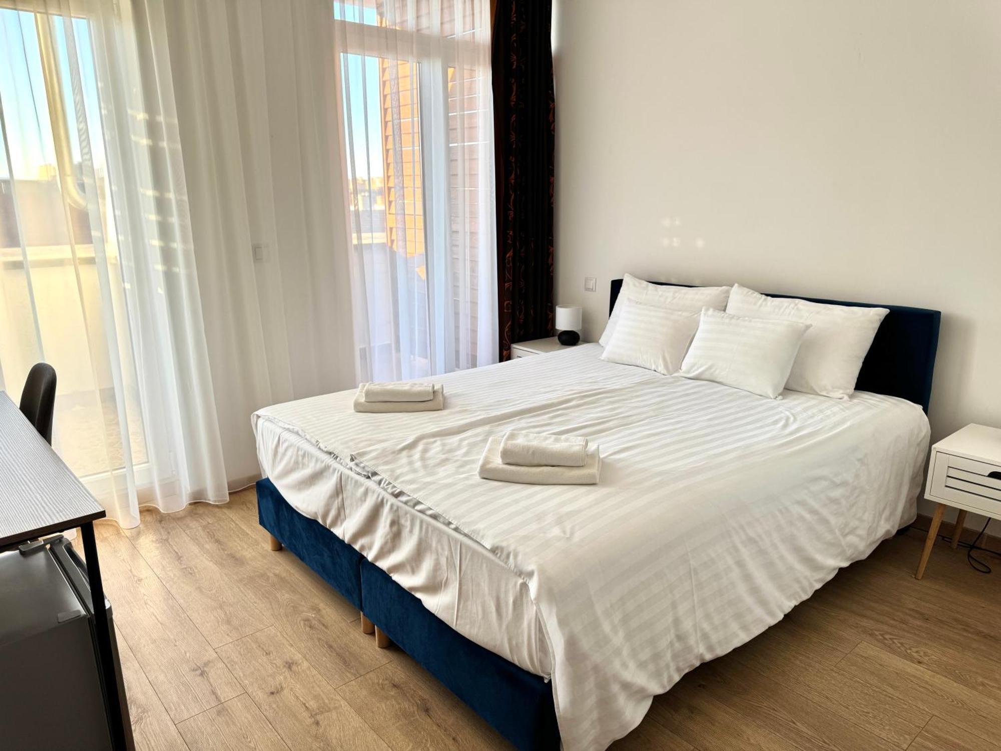 Rooftop City Residence With Underground Parking Hotel 3*