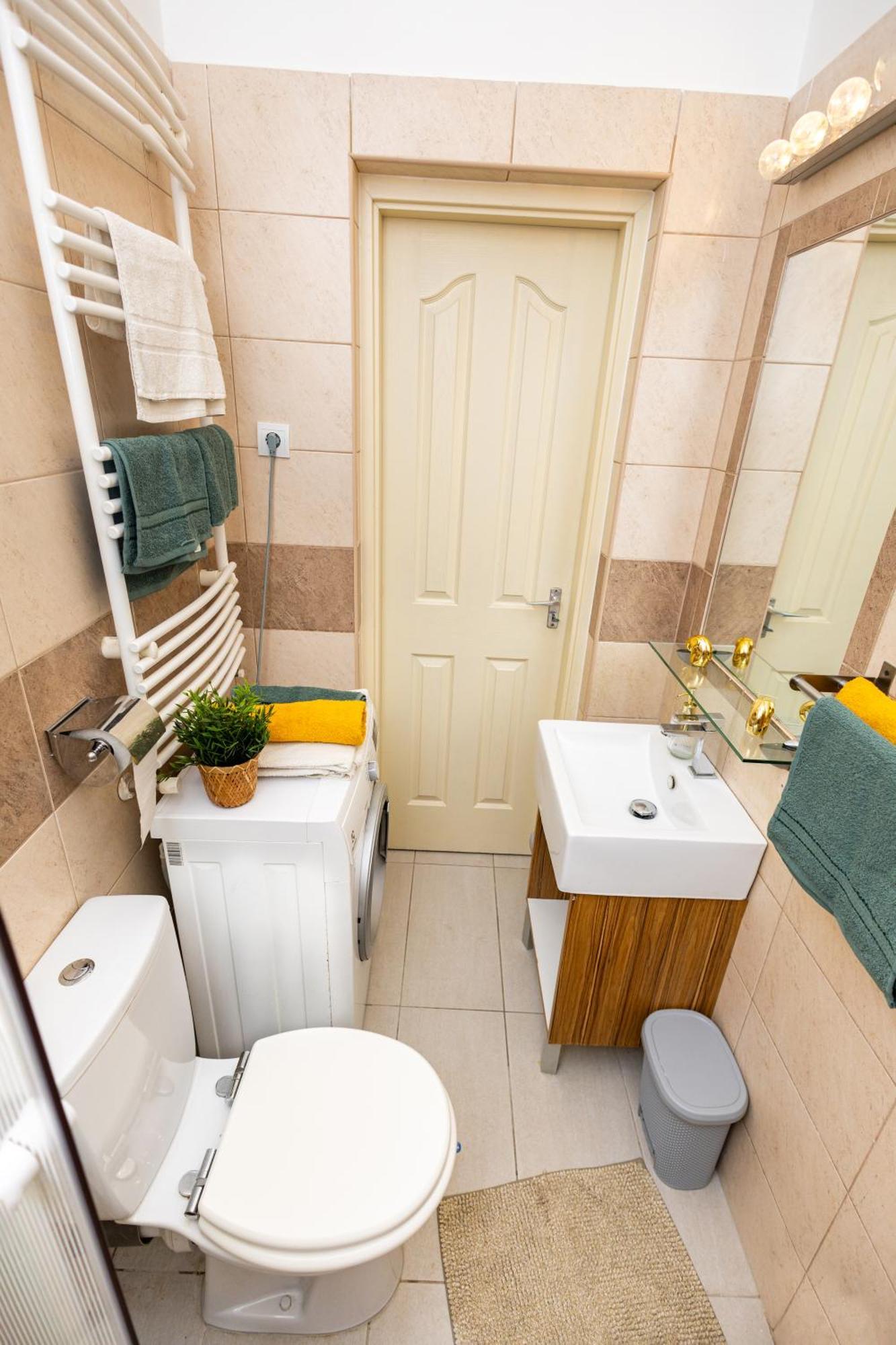 Golden Sun At Buda Castle Apartamento Budapest