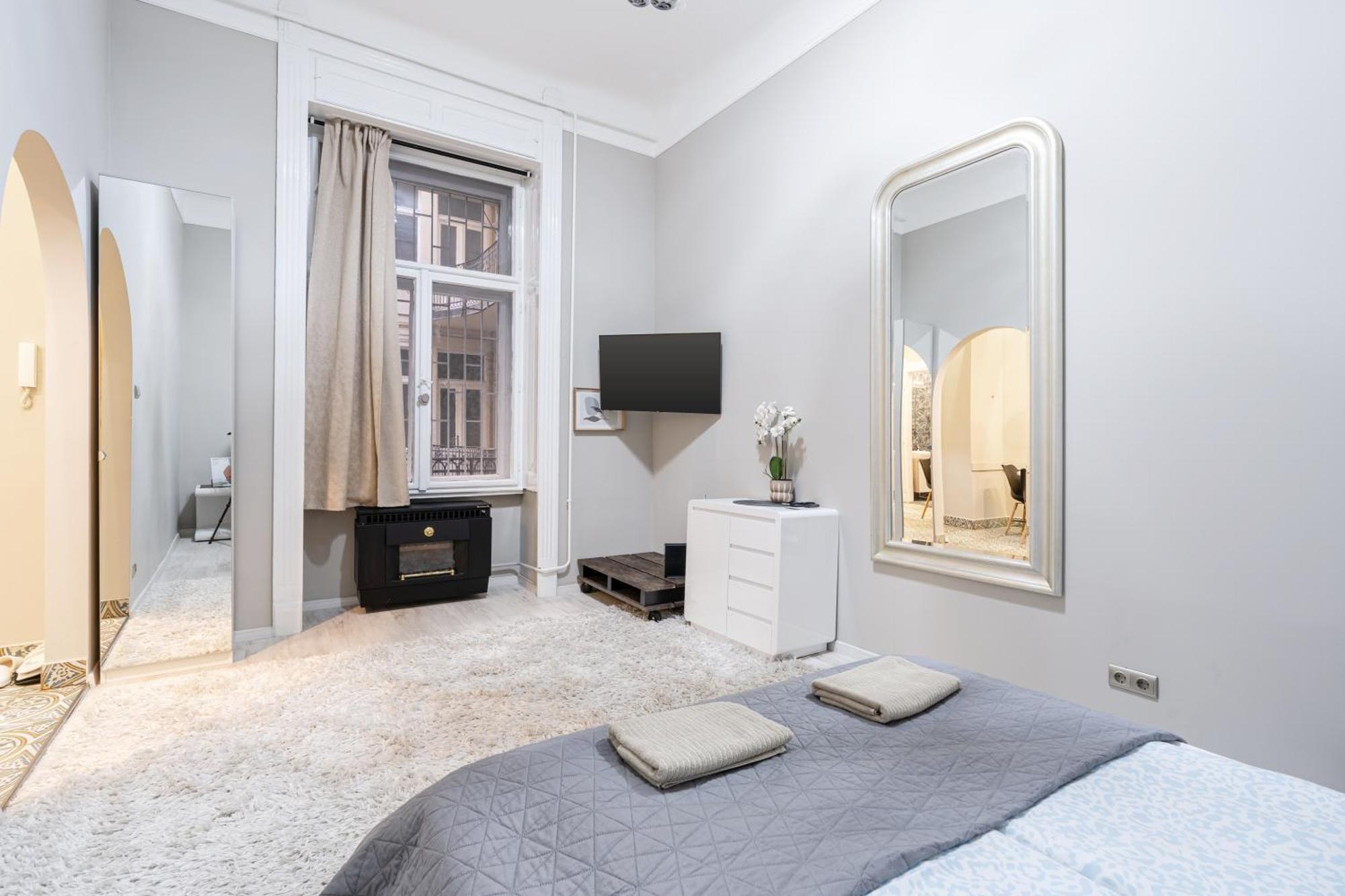 Apartman Sea Holly - With Perfect Location 2 Separate Bdrms