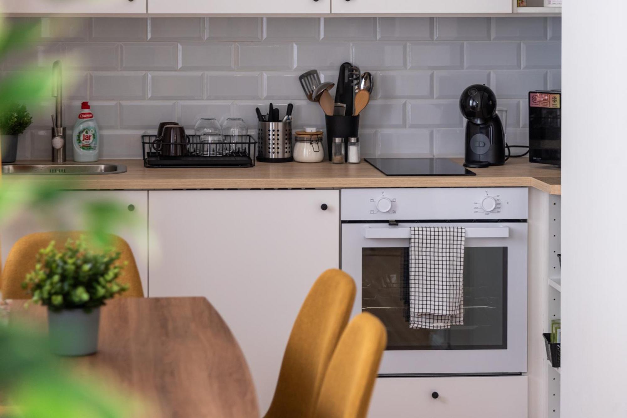 Apartmán Party & Chill - Downtown Center With Big Balcony And Ac