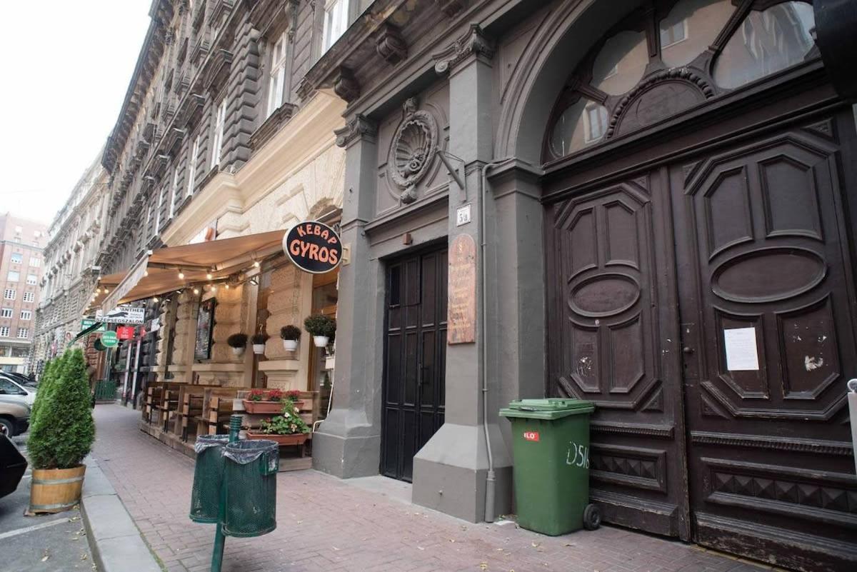 Ferienhaus Extra Brand New Large With Air Con Budapest