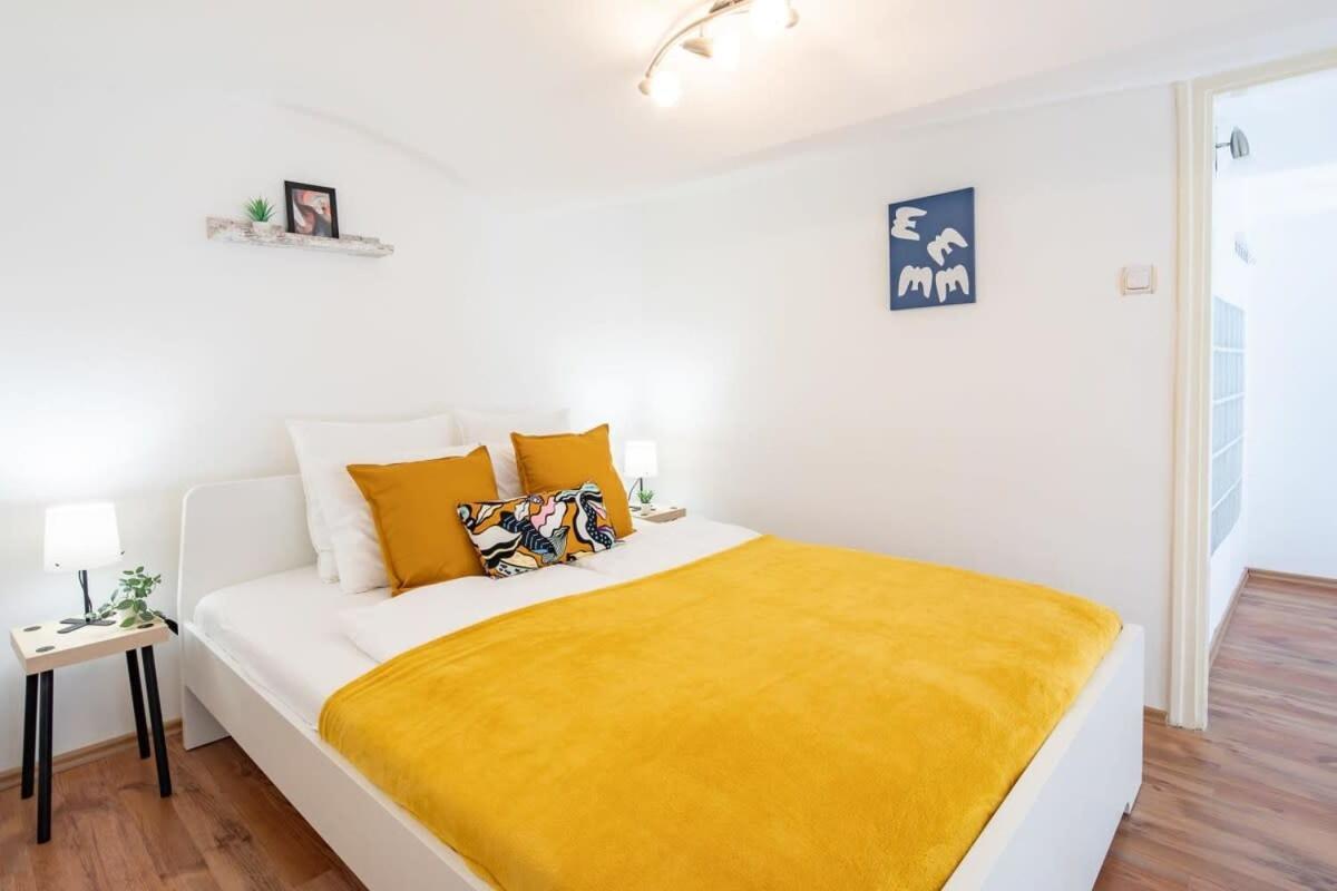 Very - Cozy