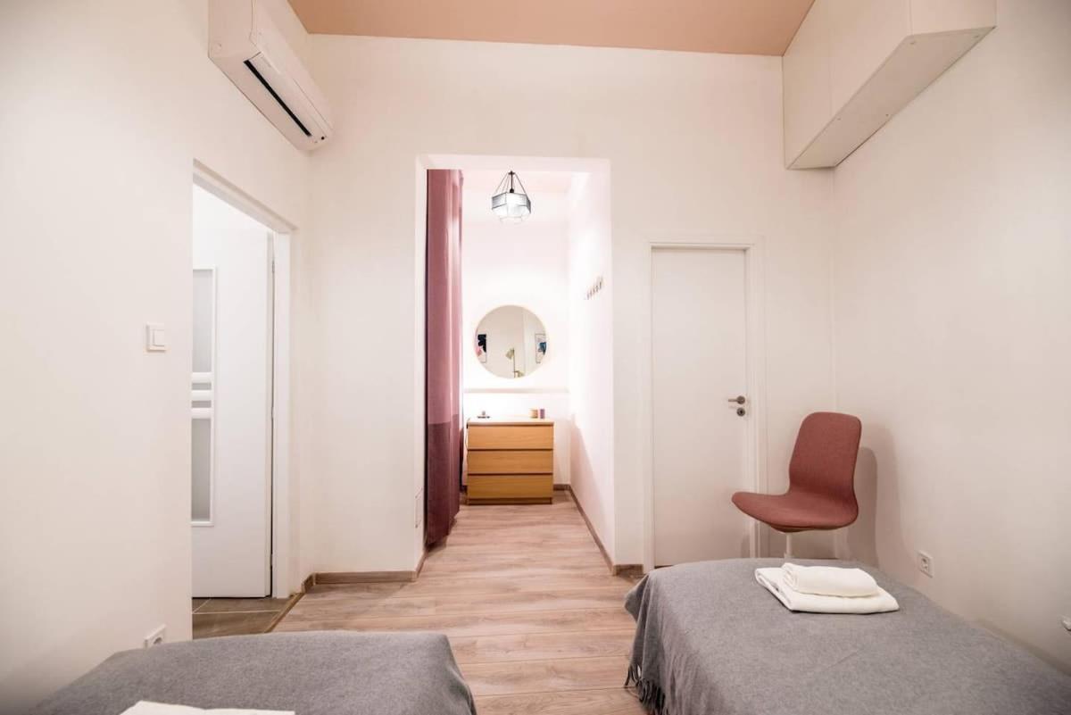 Extra Brand New Large With Air Con Ferienhaus