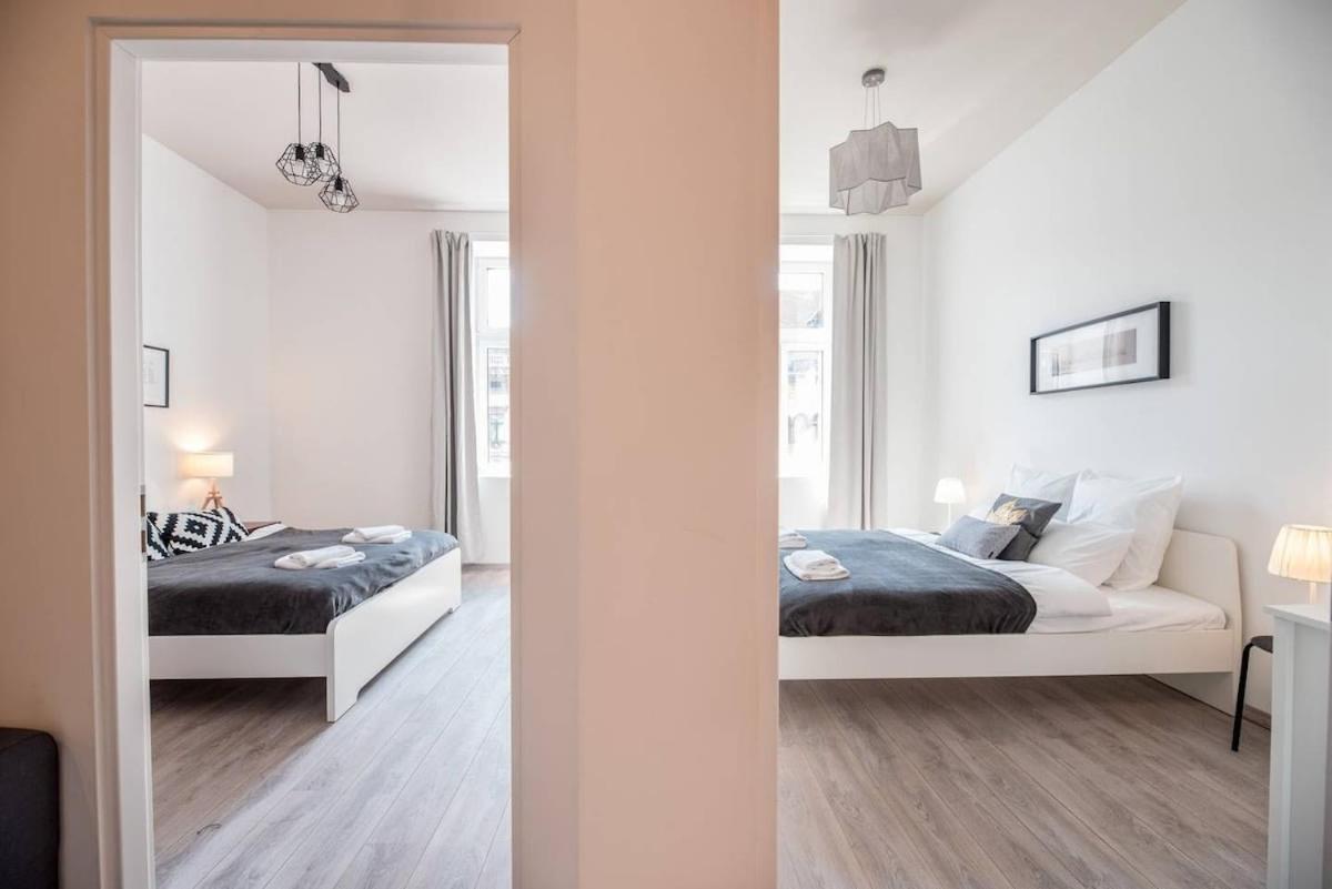 Ferienhaus Extra Brand New Large With Air Con