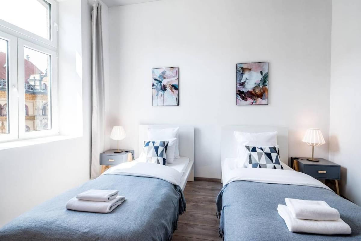 Extra Brand New Large With Air Con Ferienhaus *