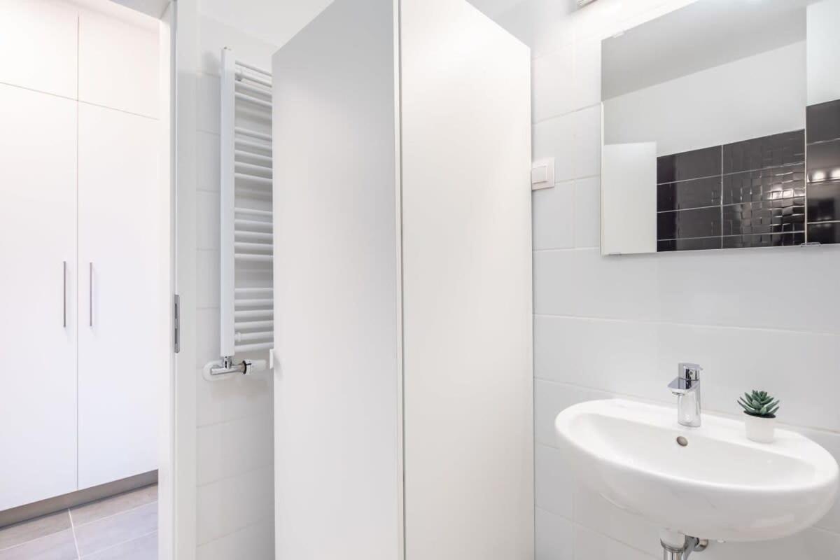 Brand New With Garage Appartamento Budapest