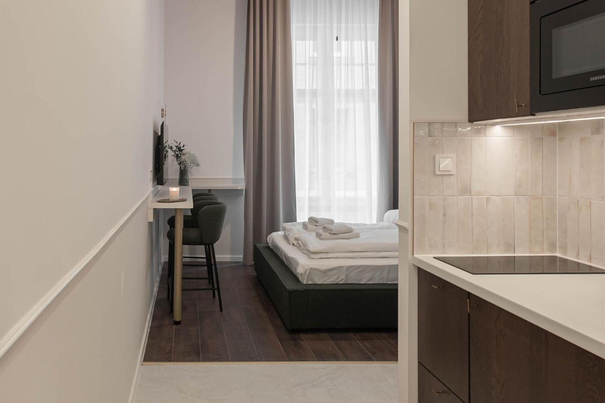 V15 Luxury In The Heart Of
