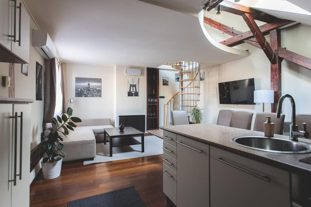 Apartment Klotild & Matild Floor In Downtown *