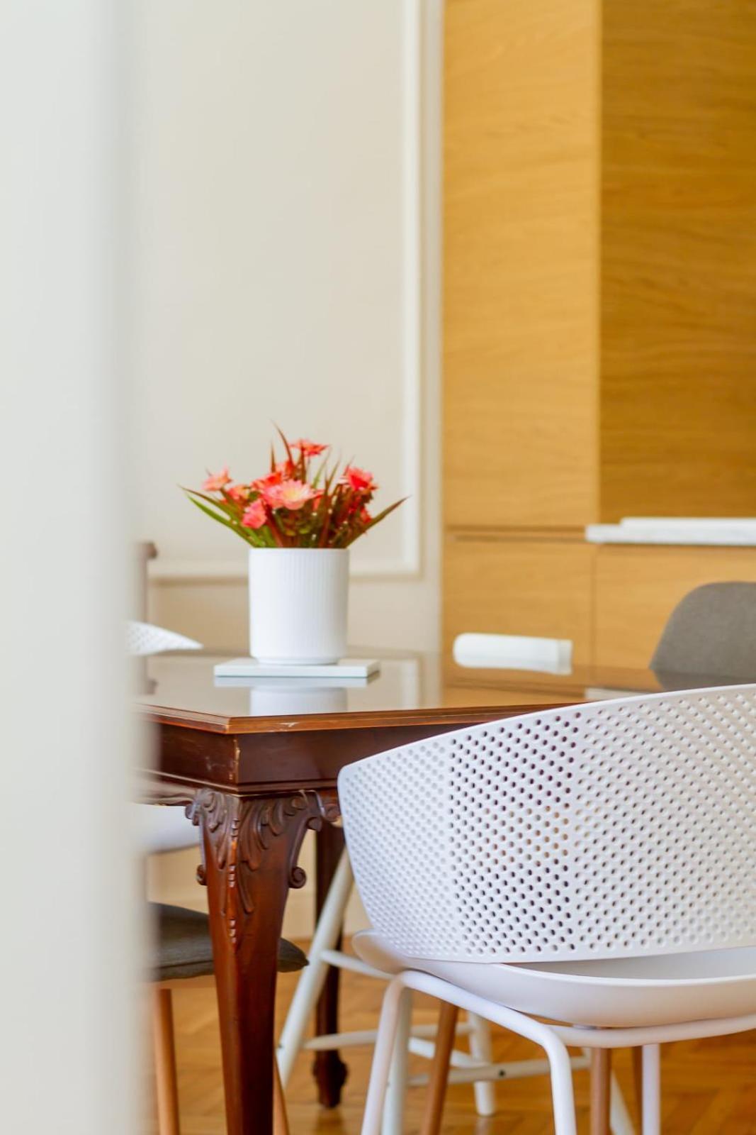 Apartament 2br Modern Elegance W Sauna And Ac By *