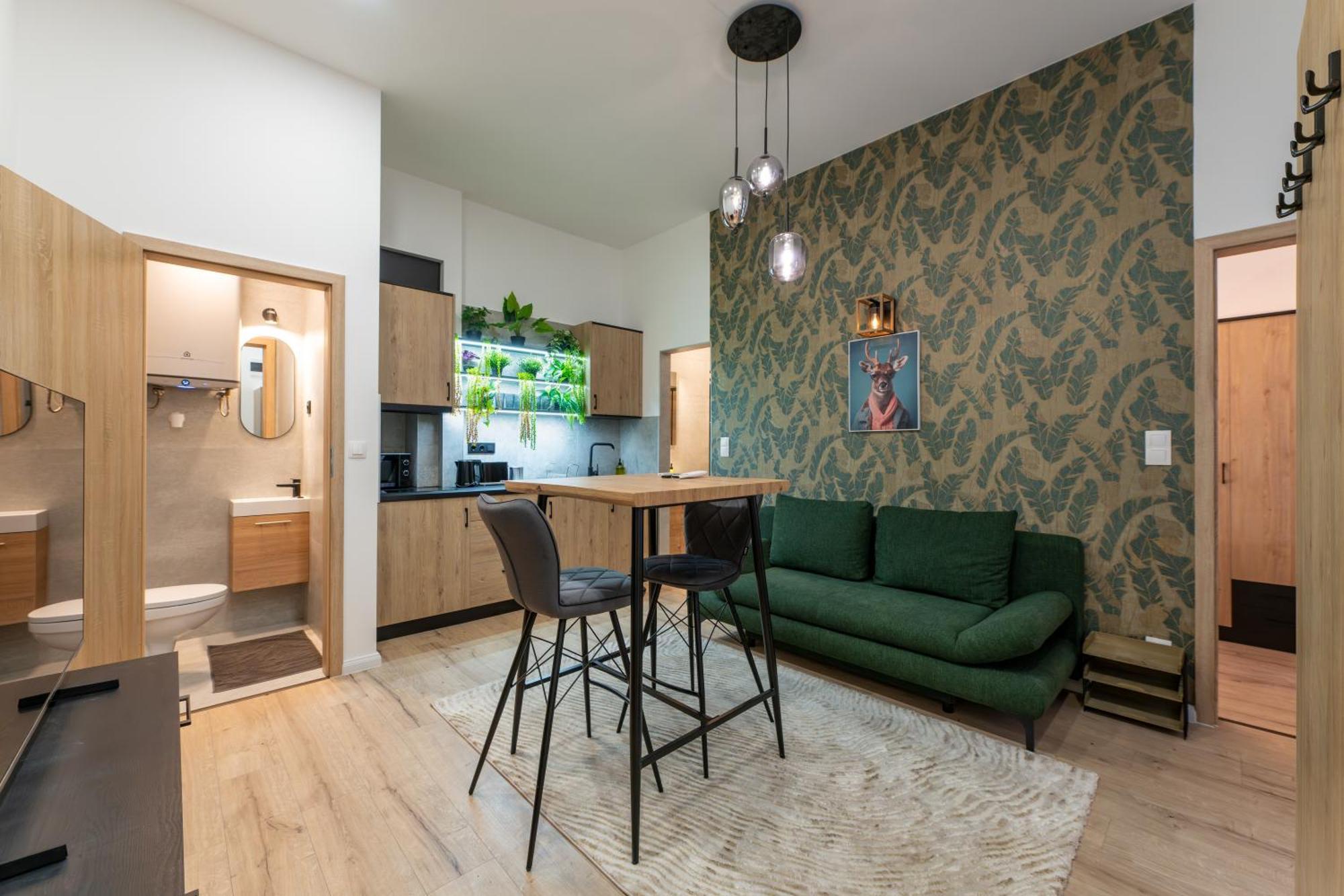Instant Ruinbar Designer Center * Budapest