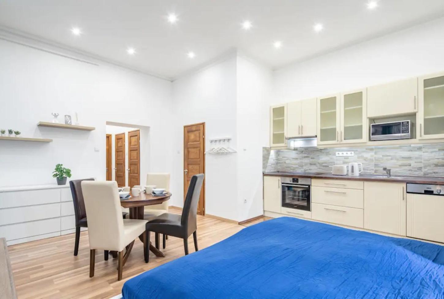 Downtown Edge Harmony Appartamento Budapest