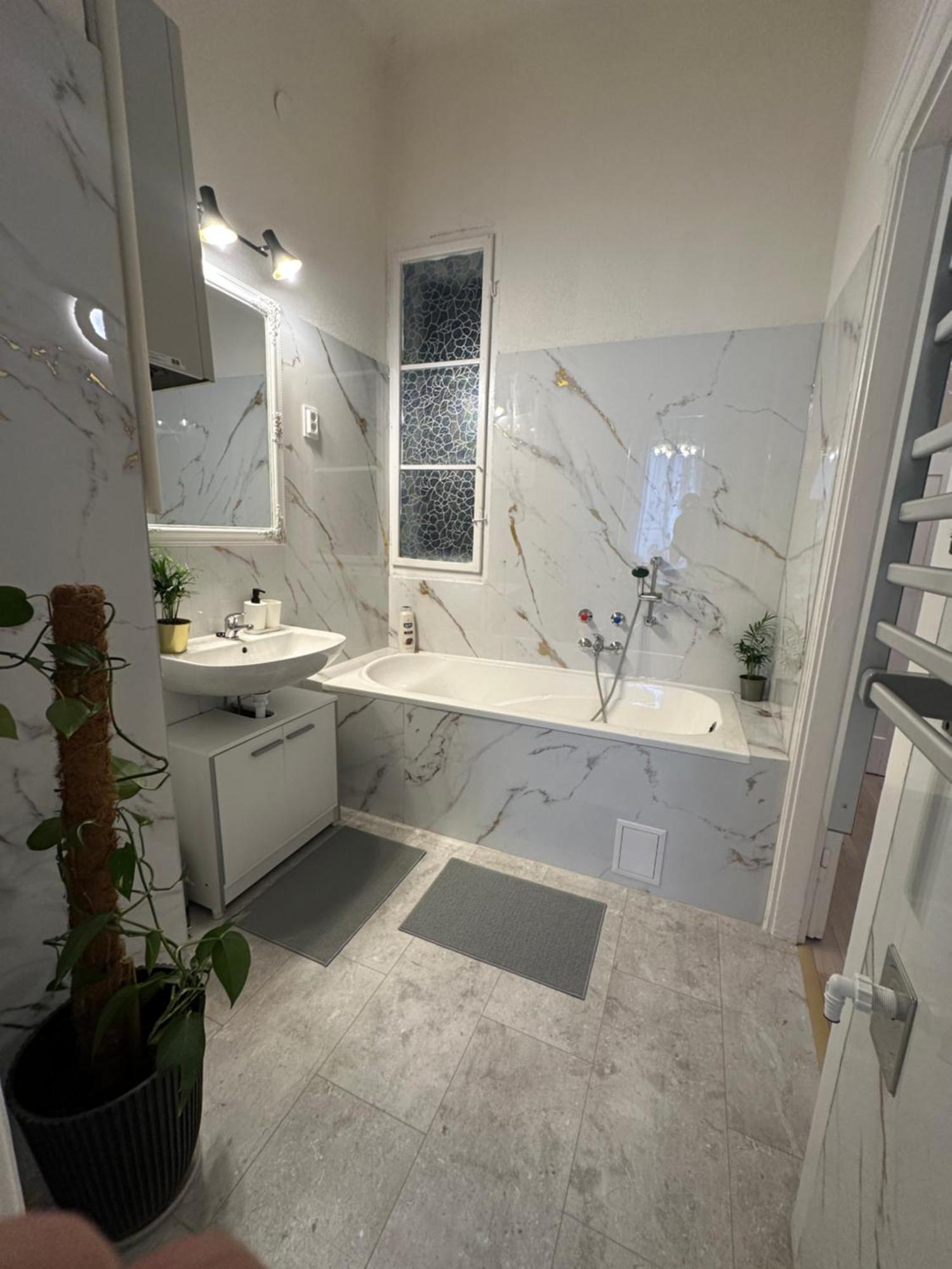 Deri Corner By Downtown Appartamento *